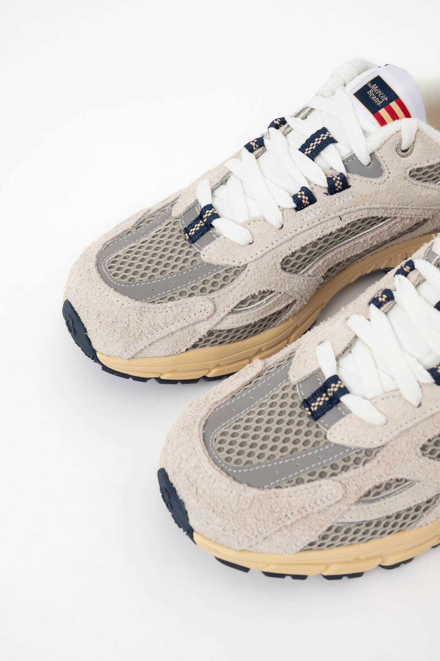 Sneaker RE-RUN AMERICANA in Beige