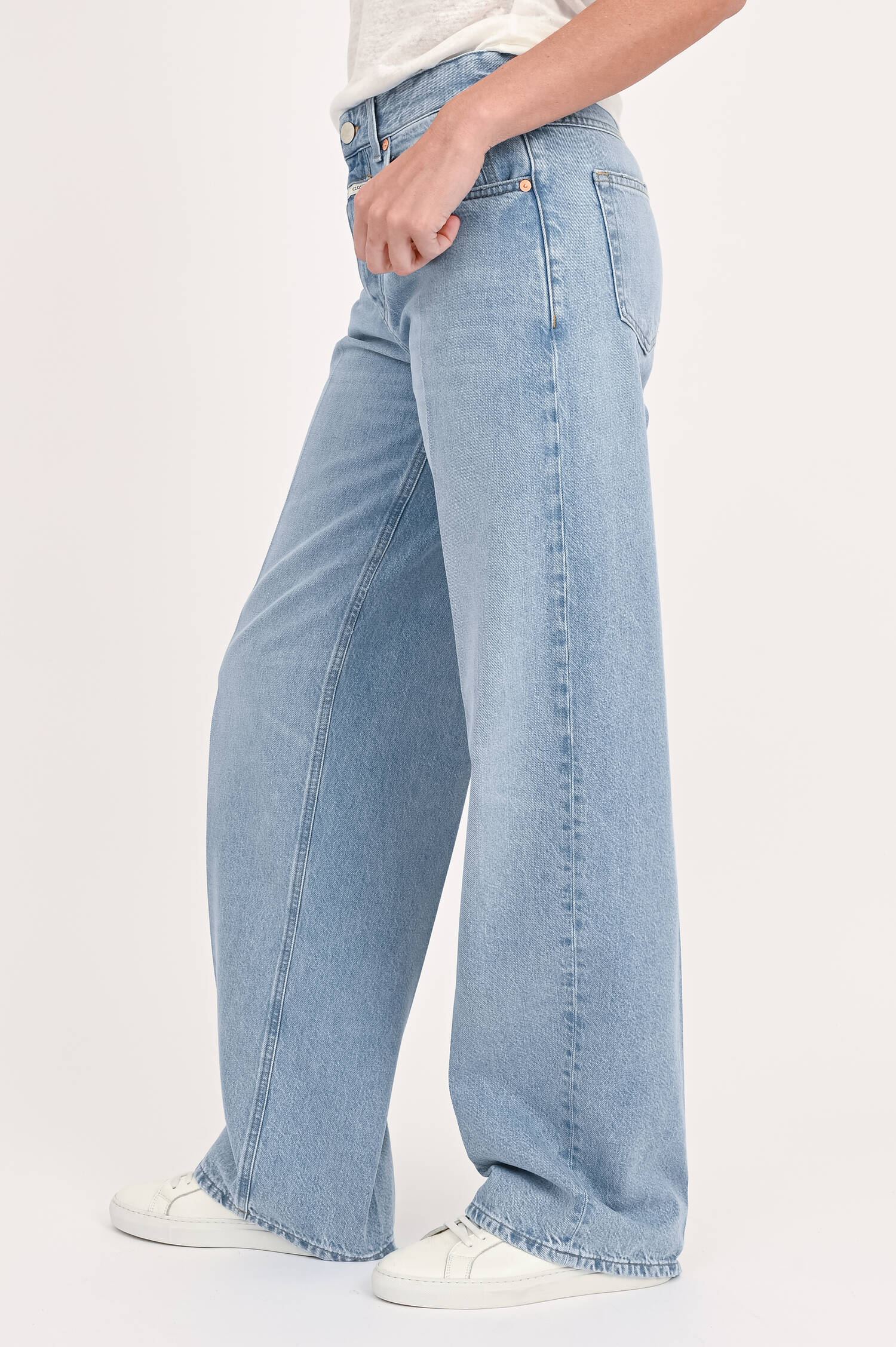 Flared Jeans in Hellblau