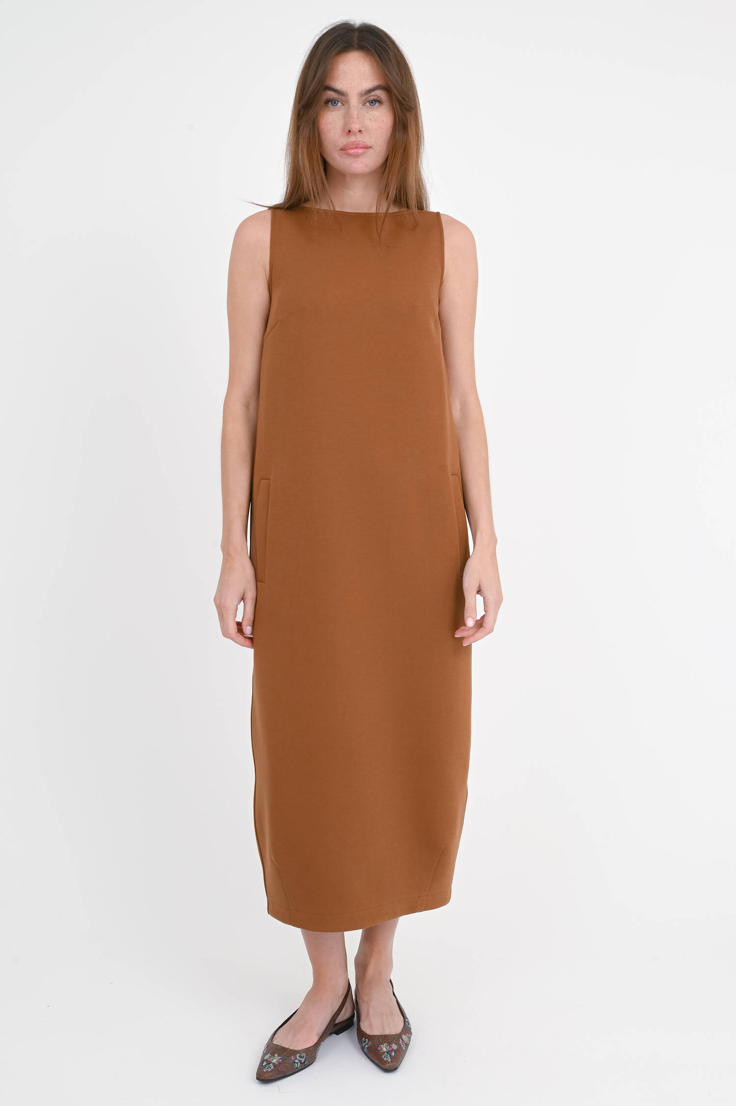 Midi-Kleid ALBIO in O-Shape in Tabak