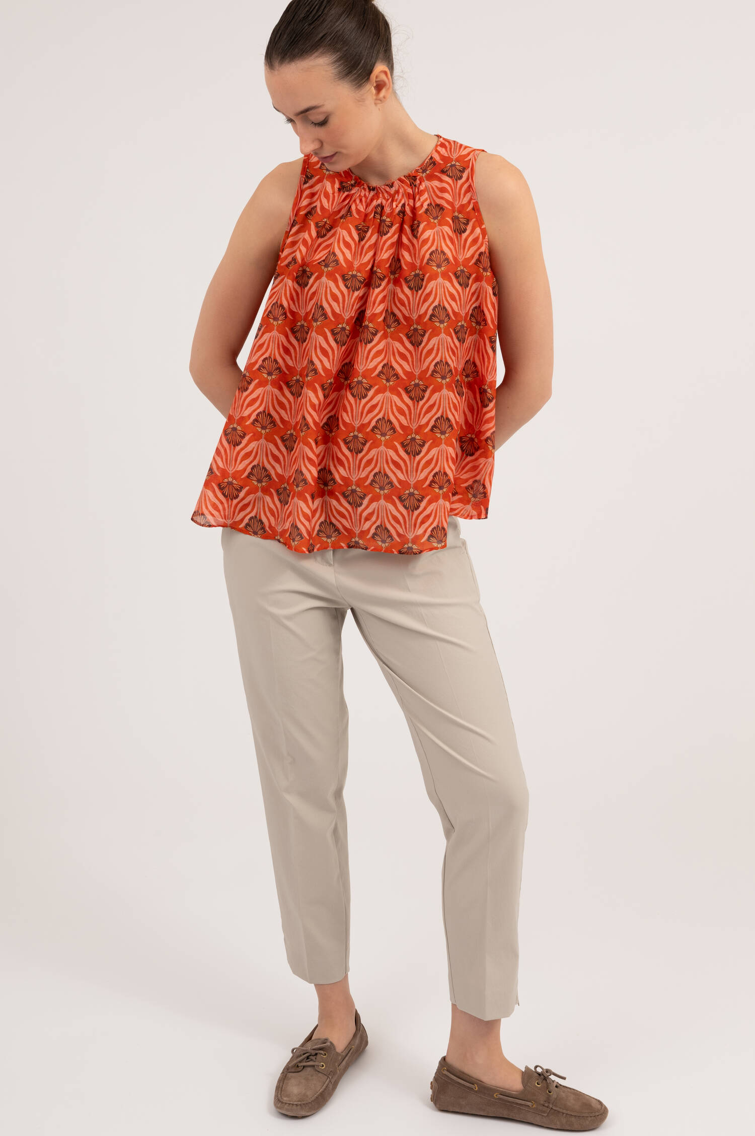 Verkürzte Hose KRYSTAL in Stone Verkürzte Hose KRYSTAL in Stone