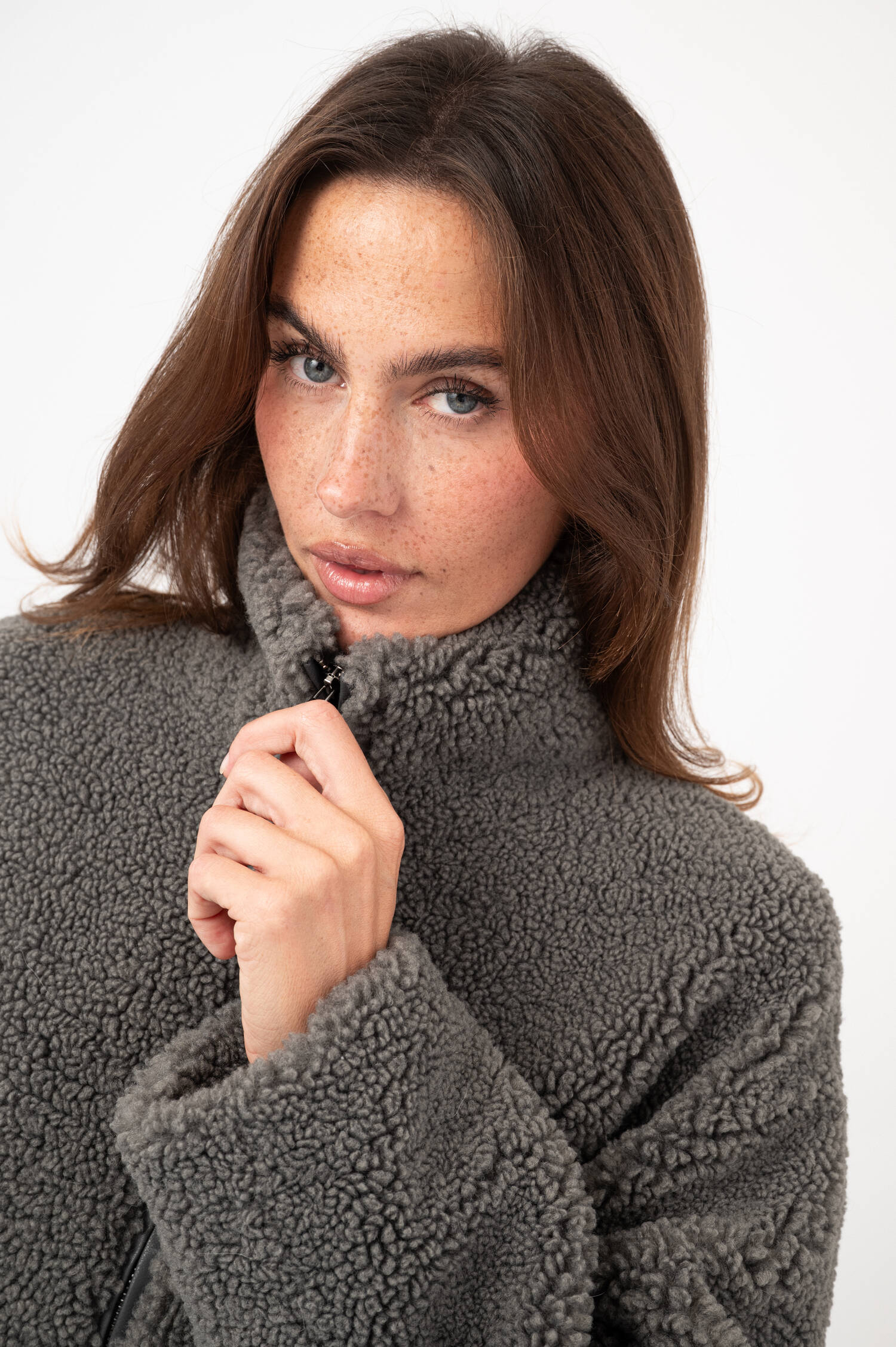 Teddy-Jacke YOGI in Grau Teddy-Jacke YOGI in Grau
