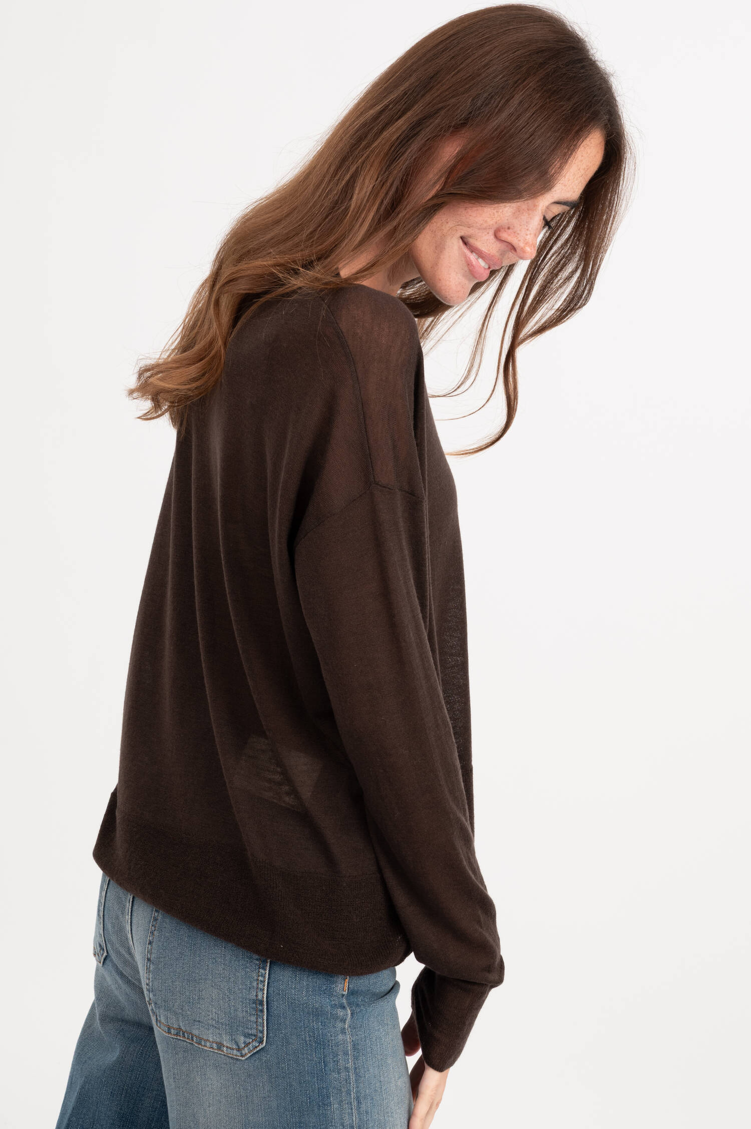 Gestricktes Langarmshirt in Dunkelbraun Gestricktes Langarmshirt in Dunkelbraun