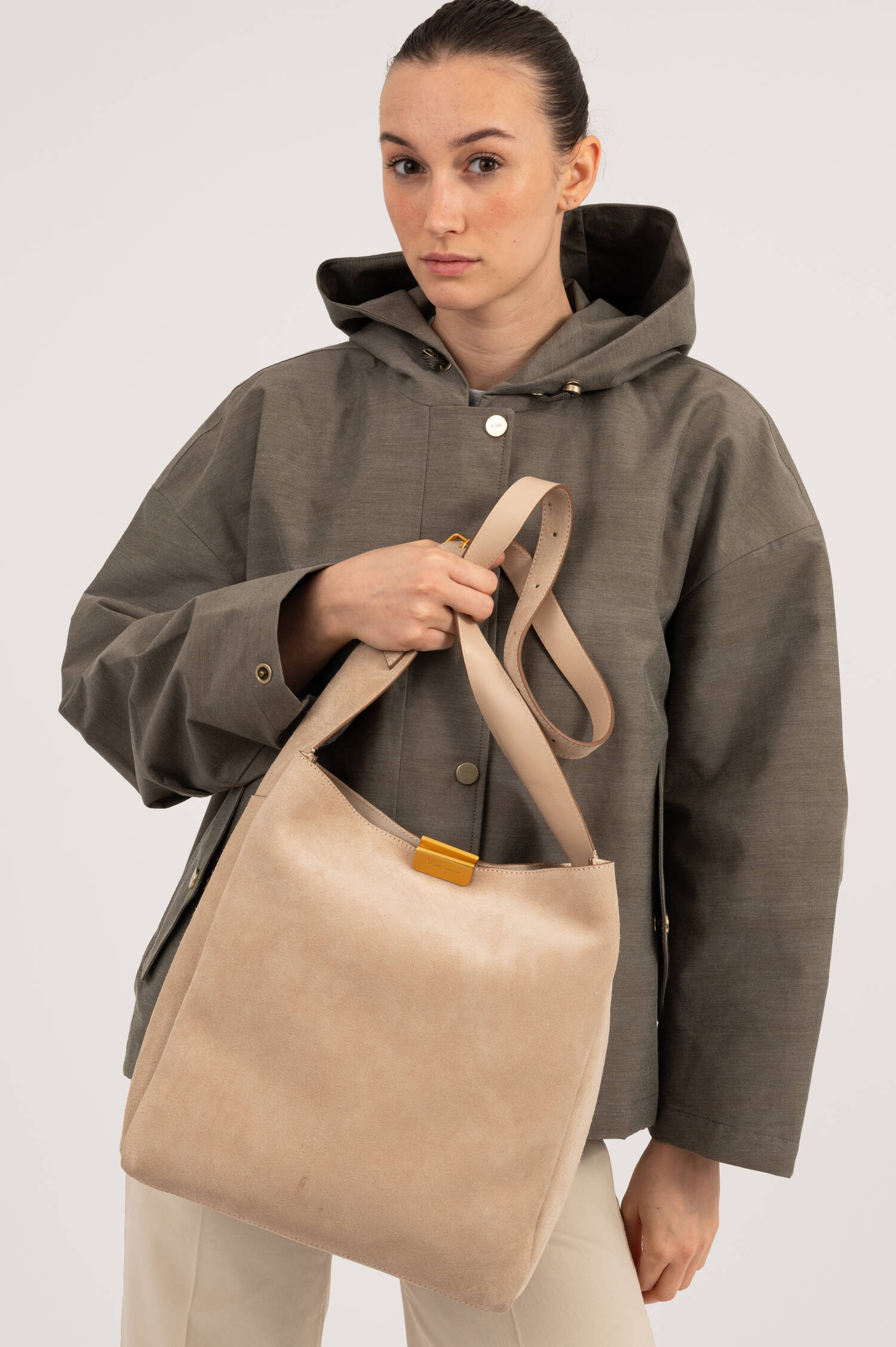 Schultertasche JO in Nude