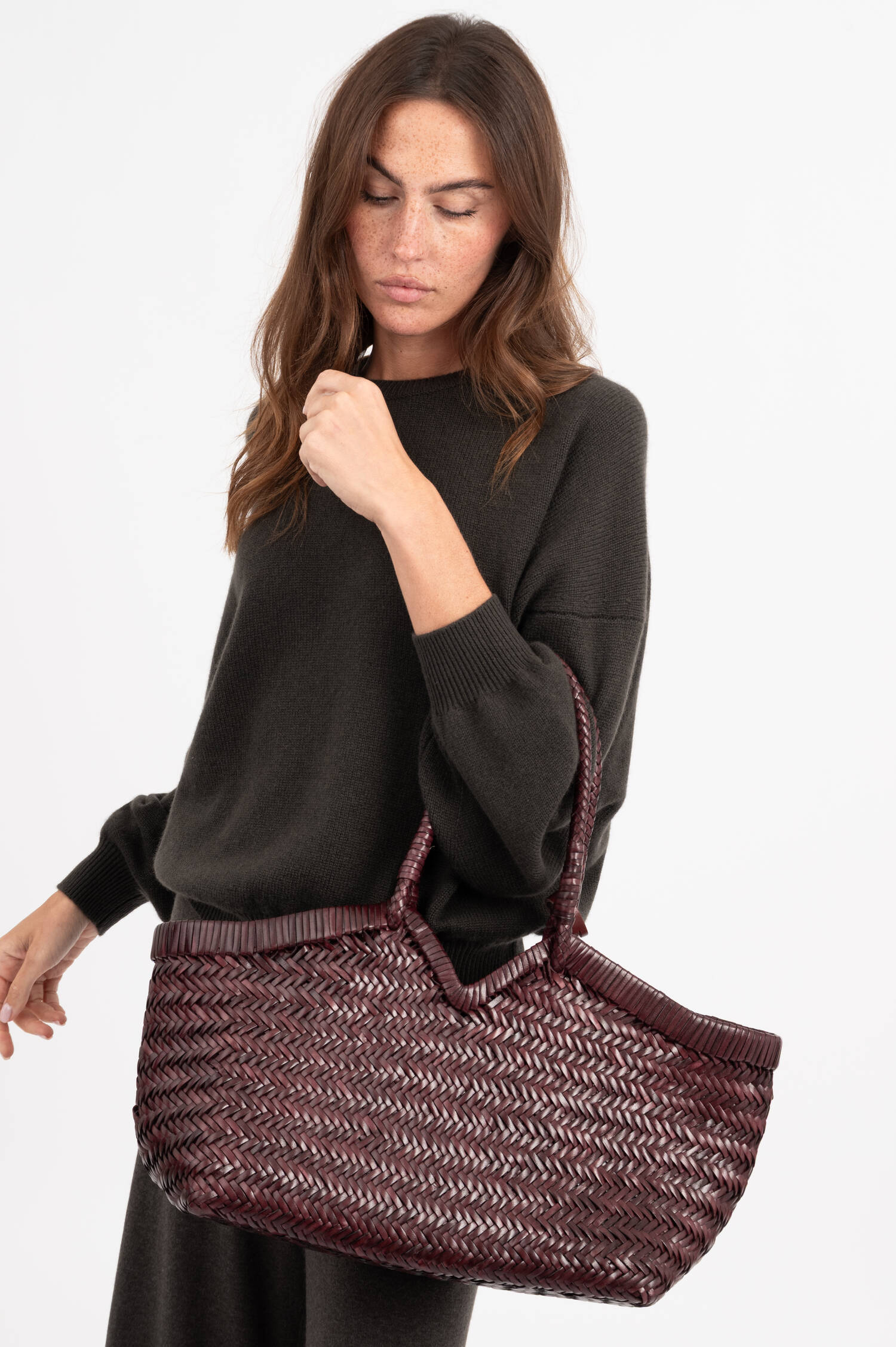 Leder Flecht Tote Bag CRUDELIA in Burgundy Leder Flecht Tote Bag CRUDELIA in Burgundy