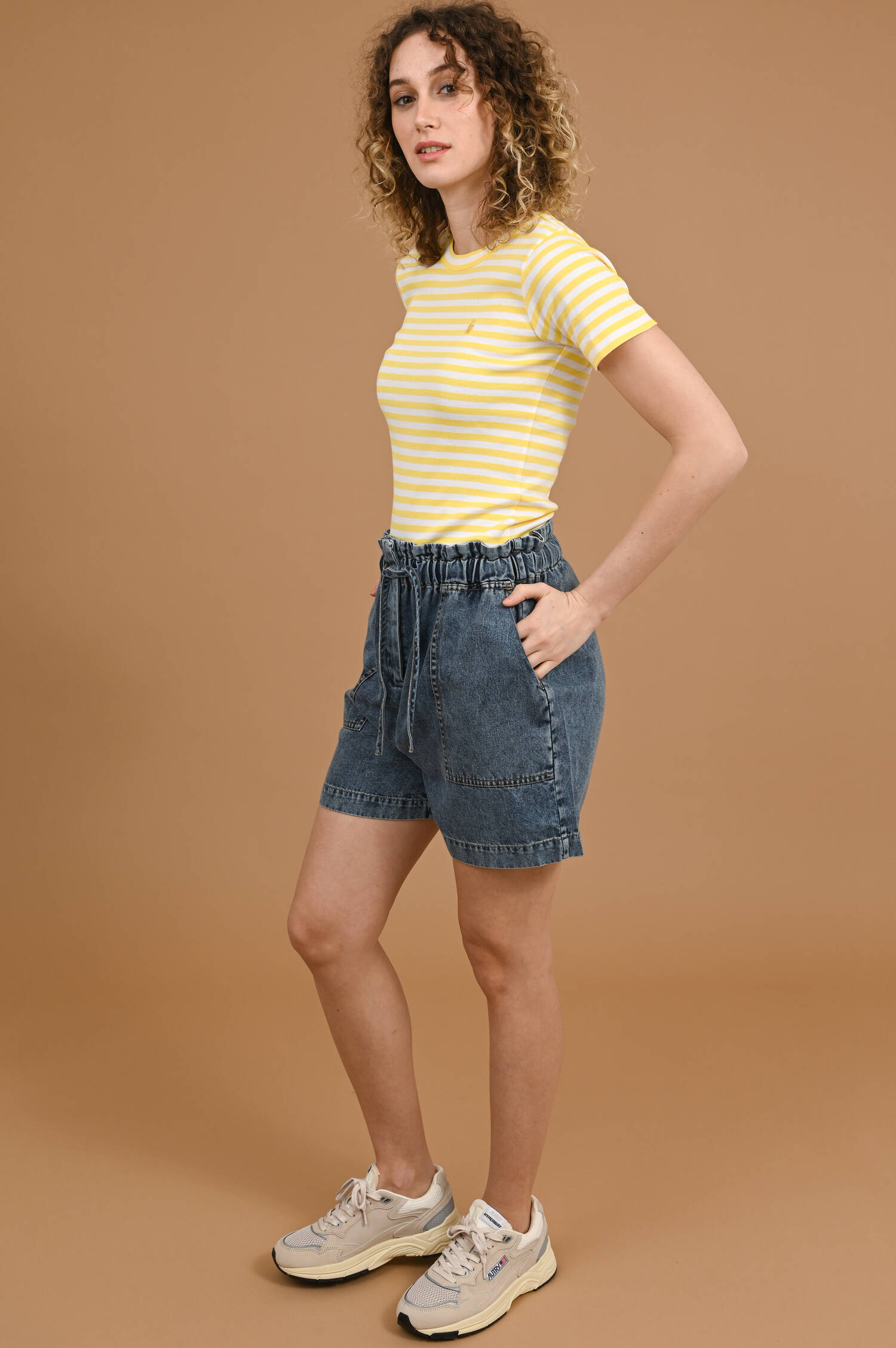 Denim Jeans Shorts mit Elastischem Bund in Blau