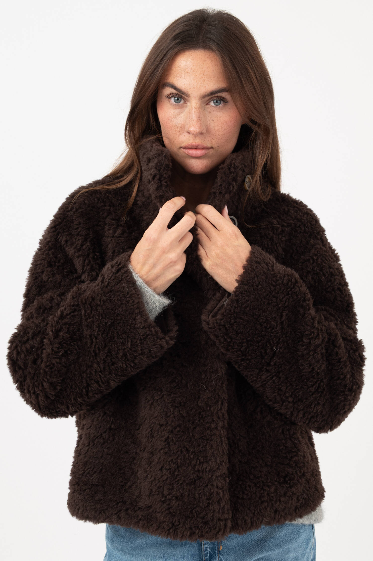 Woll-Mix-Teddyjacke in Dunkelbraun Woll-Mix-Teddyjacke in Dunkelbraun