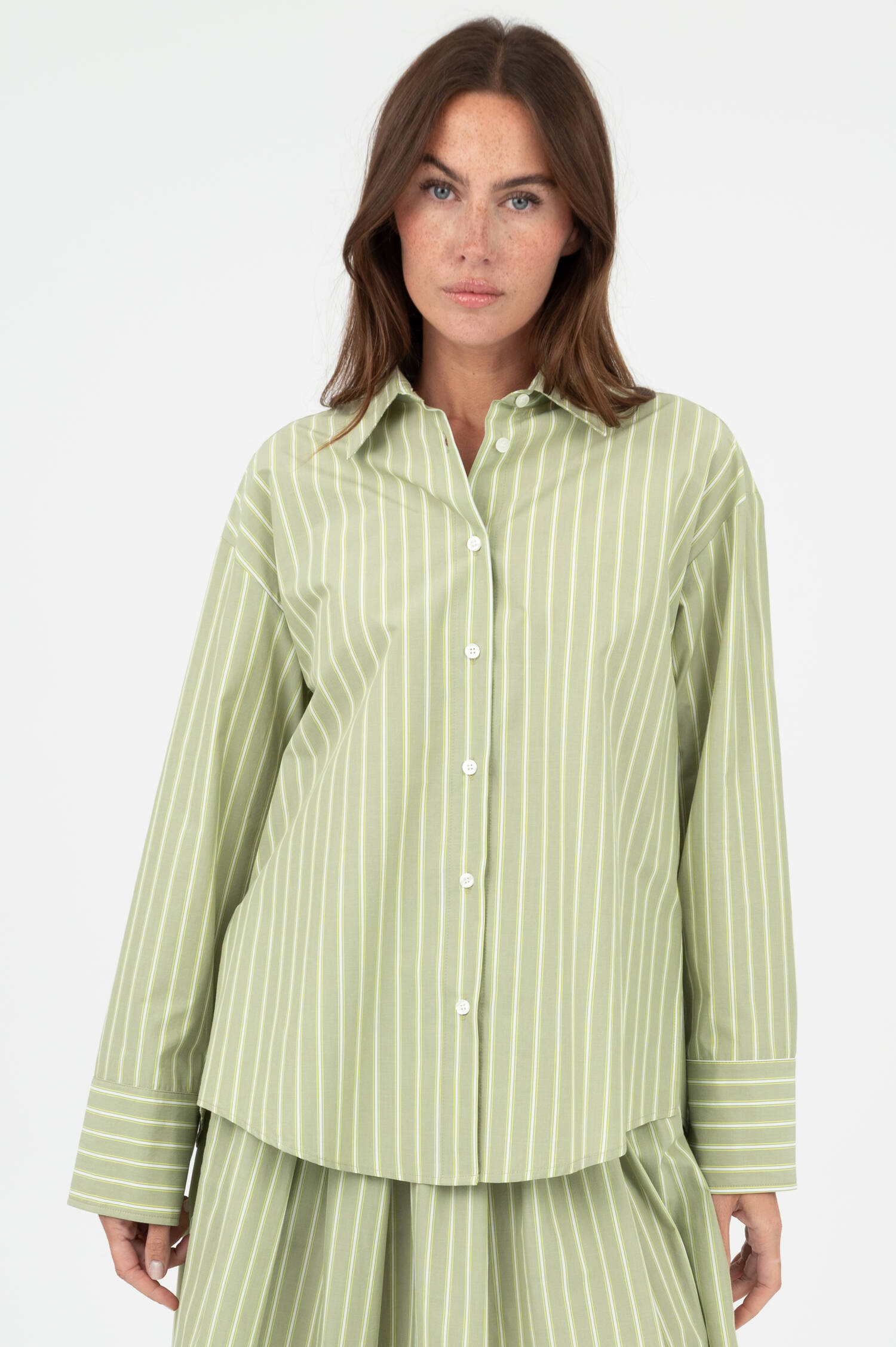 Gestreifte Bluse CAMICIA in Grün Gestreifte Bluse CAMICIA in Grün