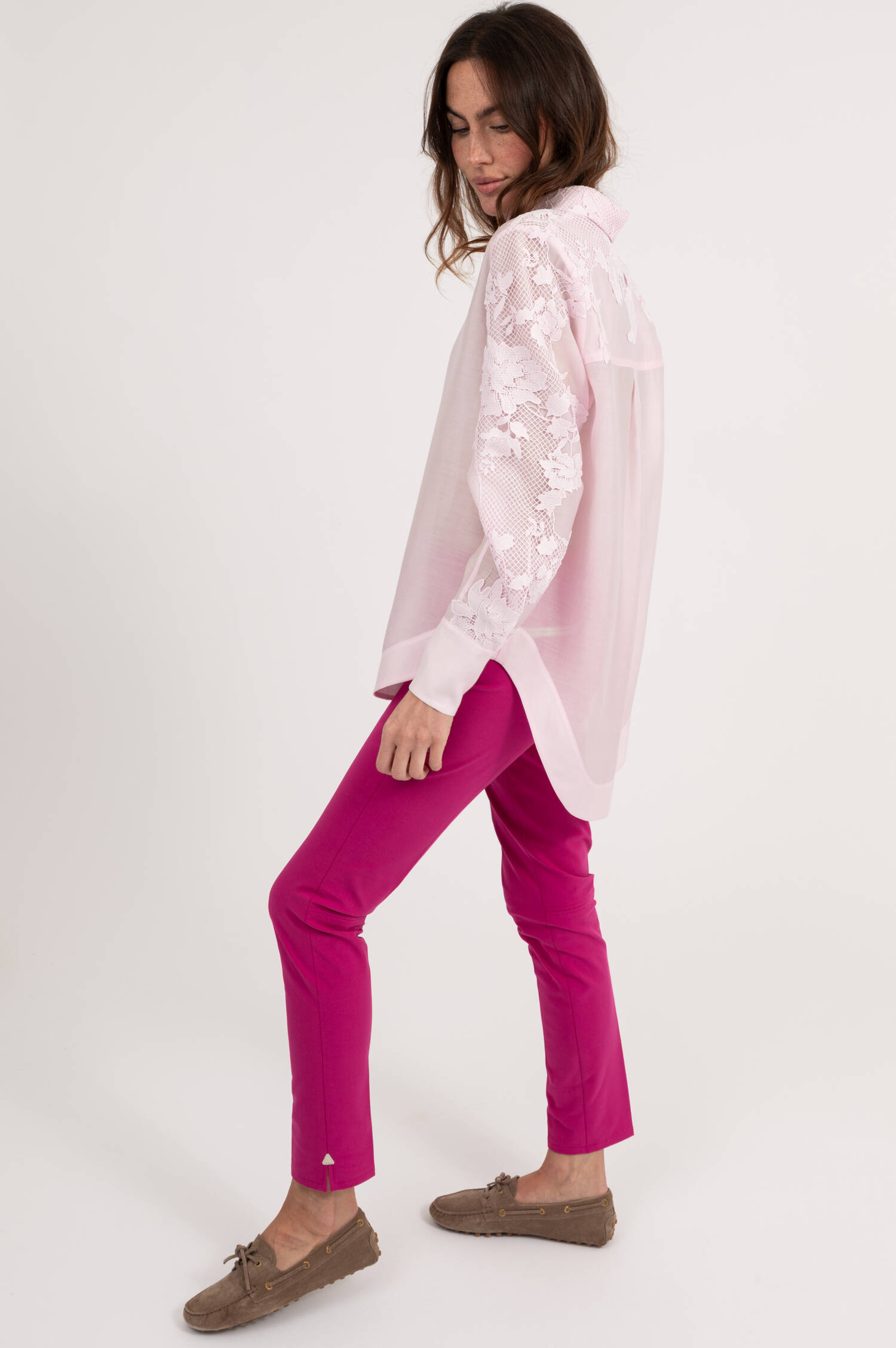 Bluse mit Spitzen-Details in Rosa