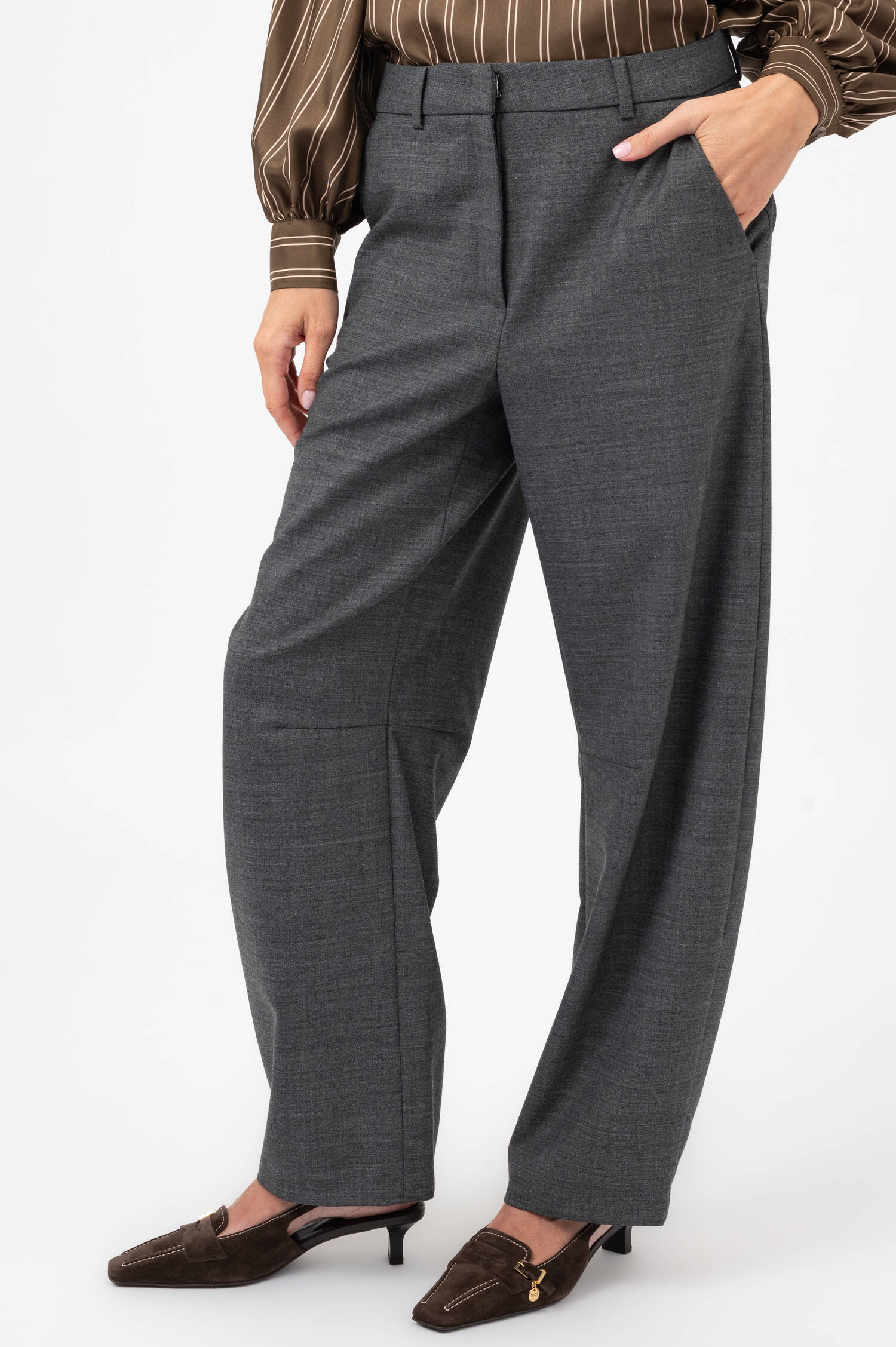 Cropped-Barrel-Hose EDITA in Grau meliert Cropped-Barrel-Hose EDITA in Grau meliert