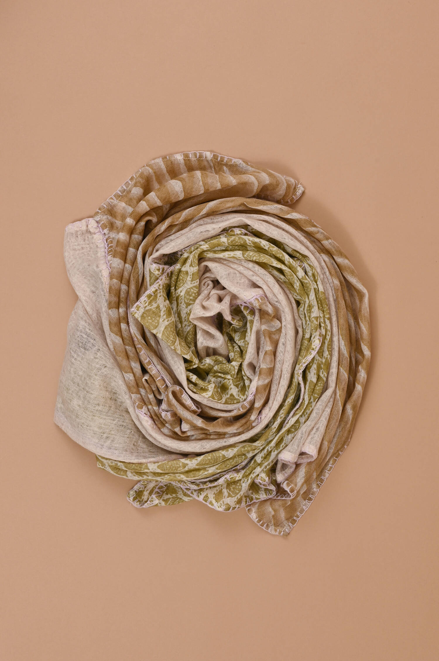 Woll-Schal OZELAS in Multicolor gemustert