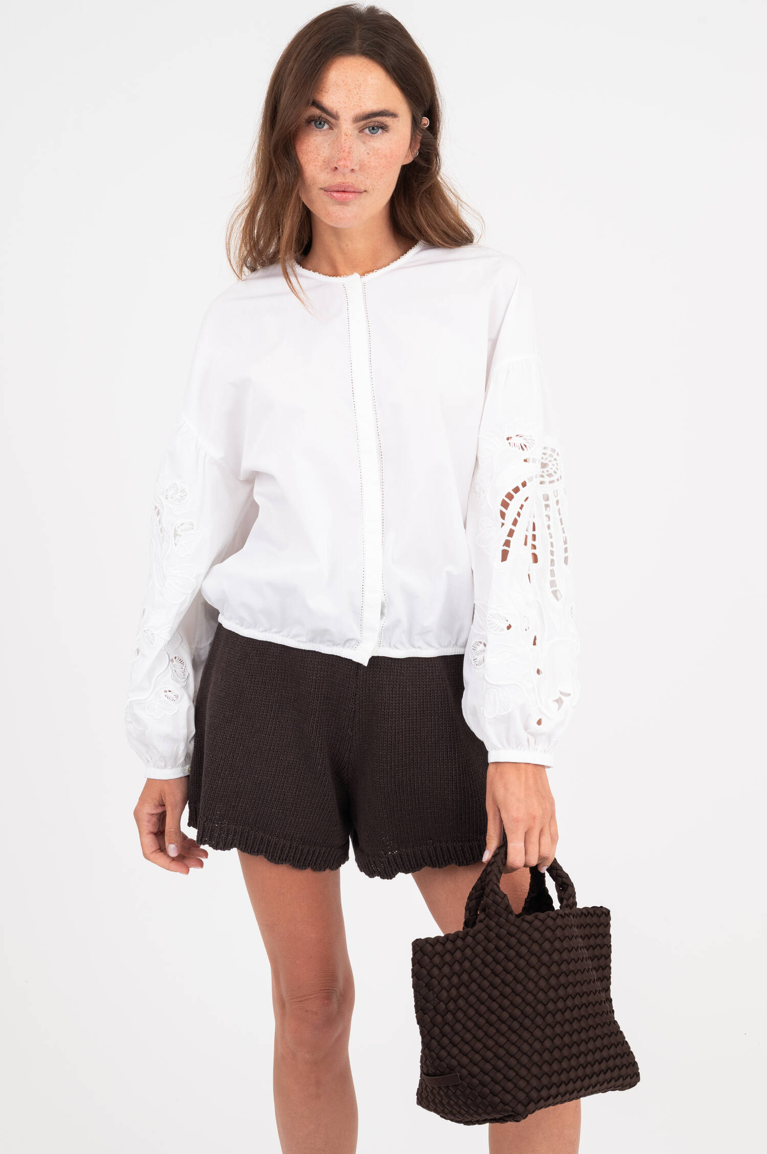 Bluse mit Broderie-Stick in Weiß Bluse mit Broderie-Stick in Weiß