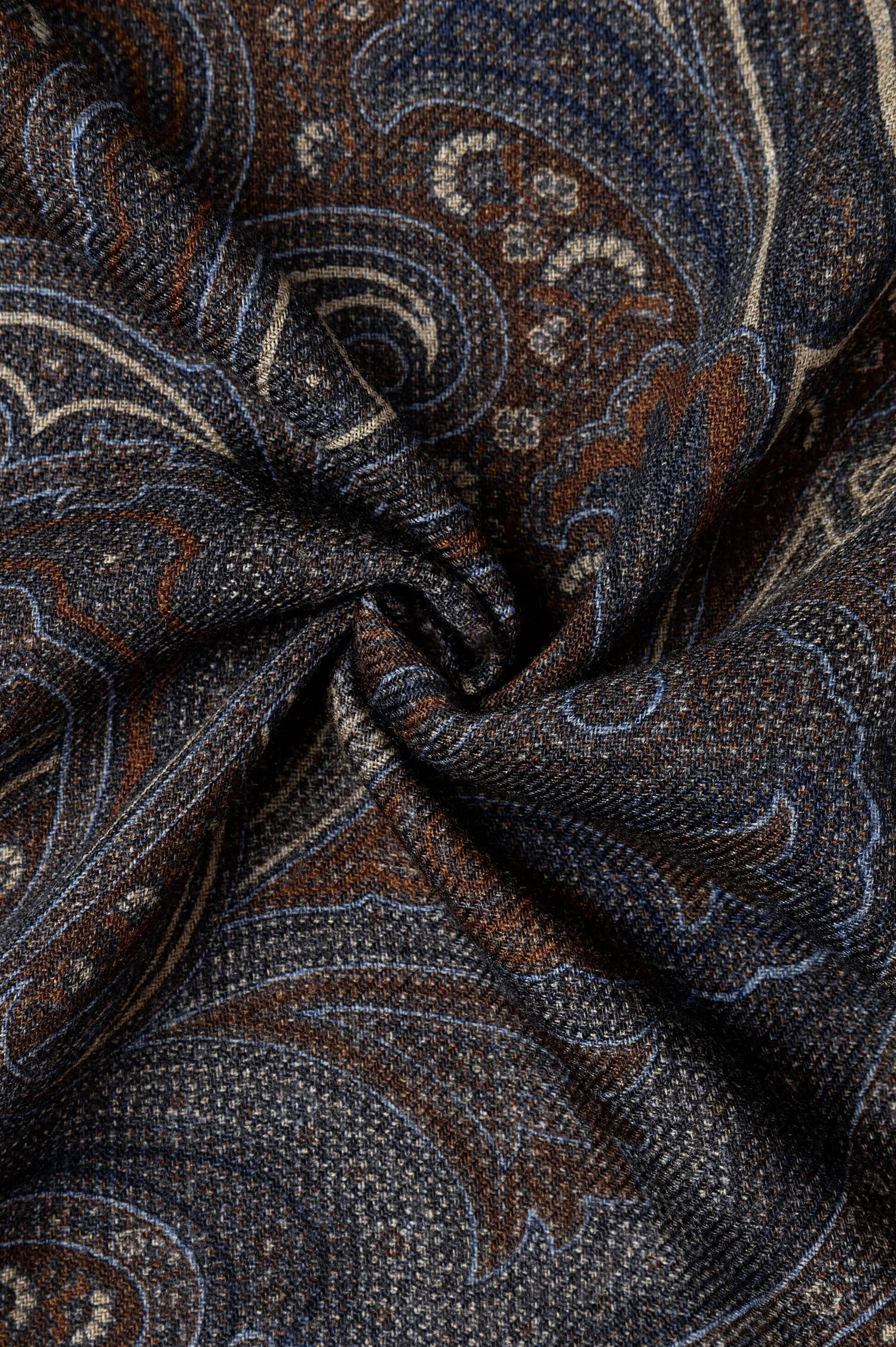 Schal mit Paisley-Print in Braun