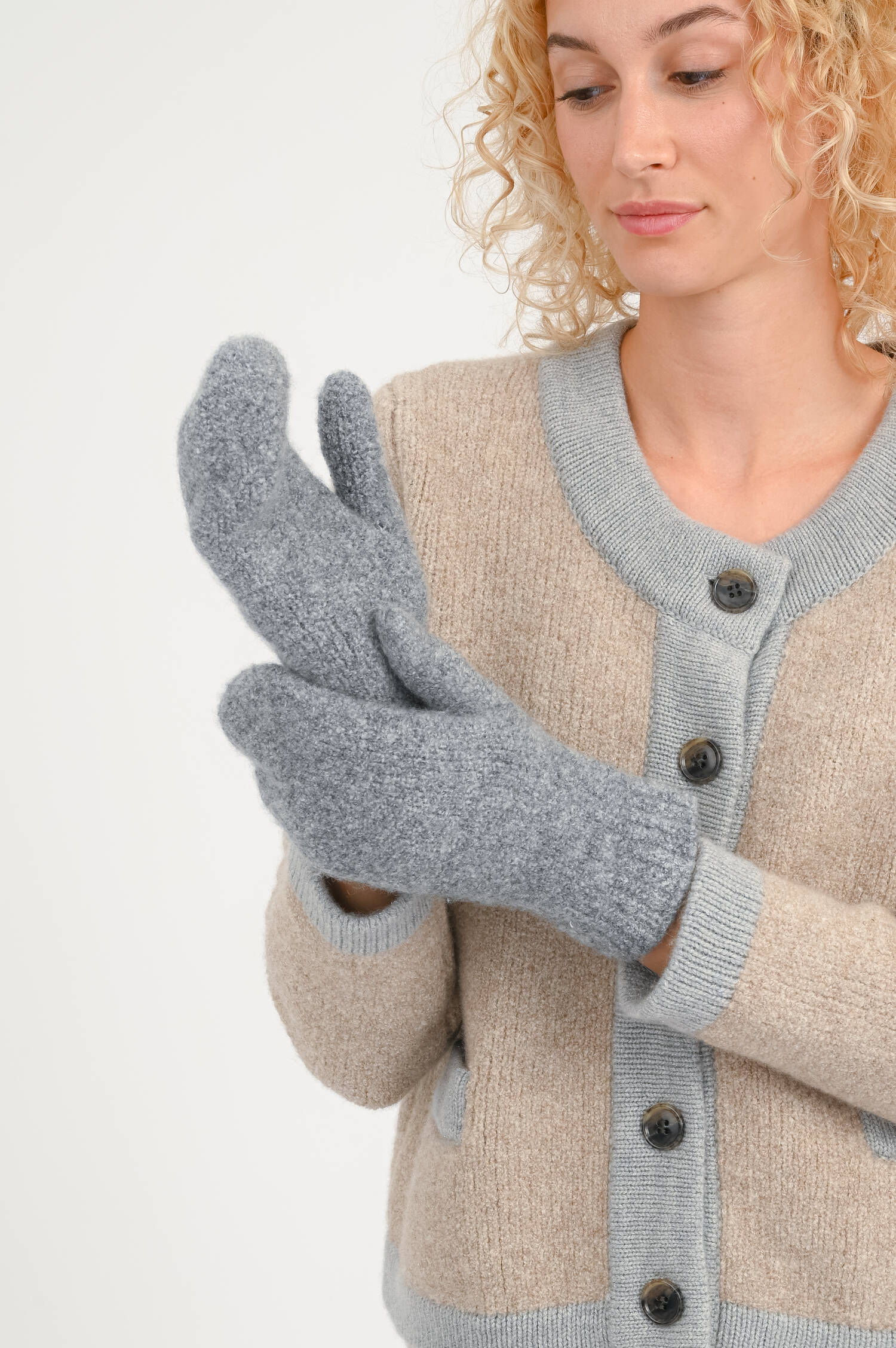 Fäustlinge Bouclé in Grau