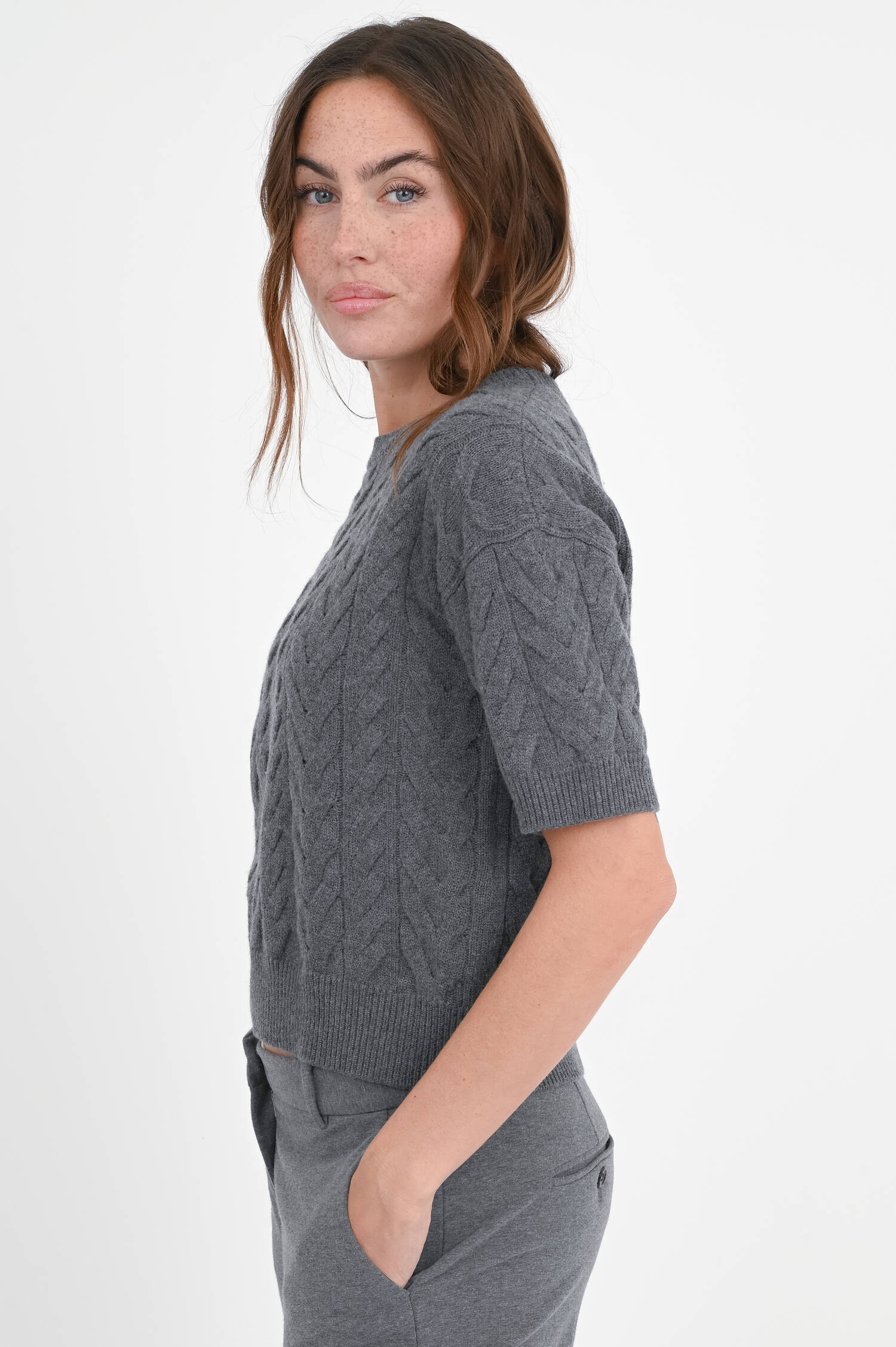 Kurzarm-Woll-Pullover DOMINUS in Grau