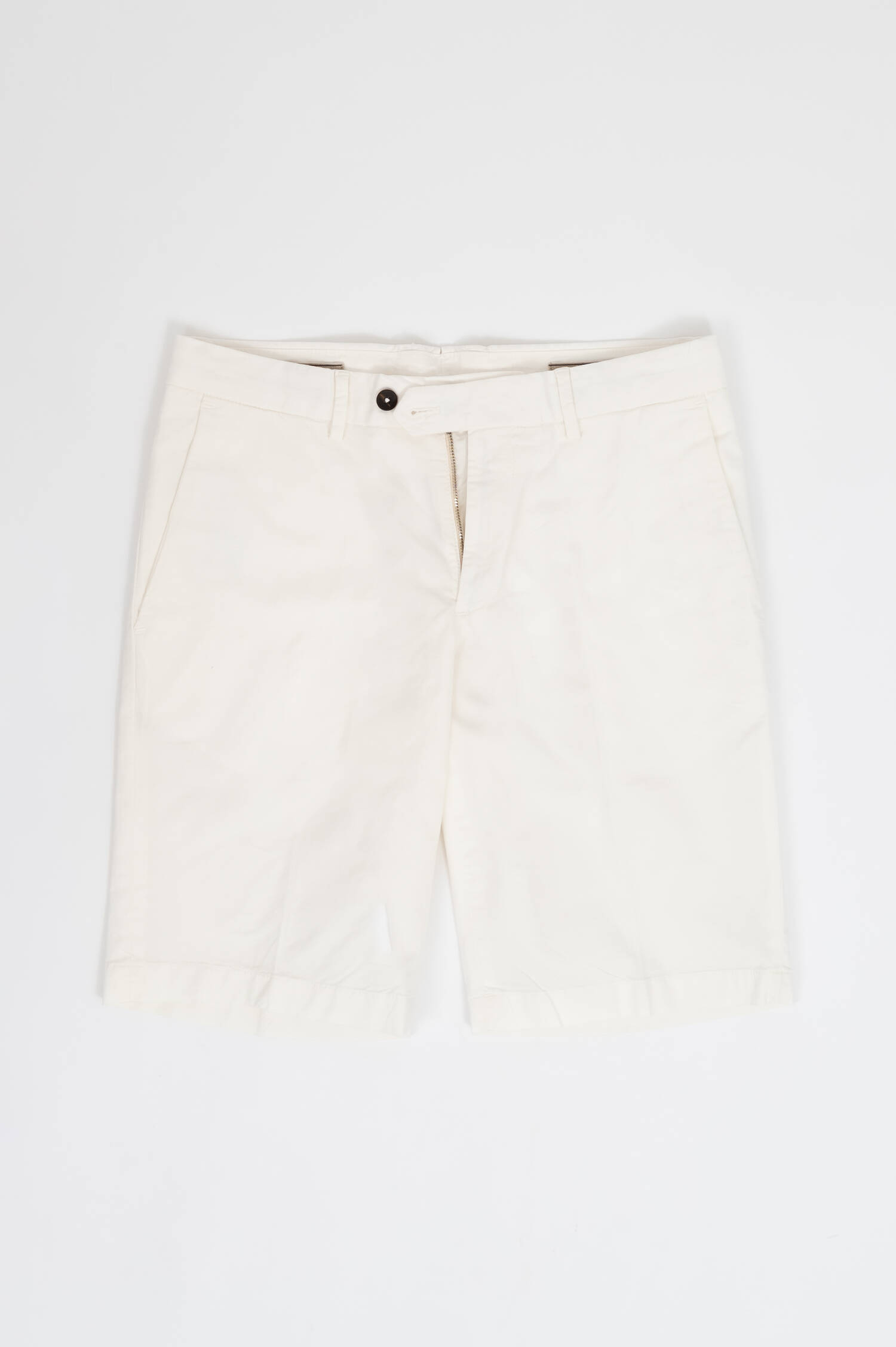 Bermuda Chino in Weiß