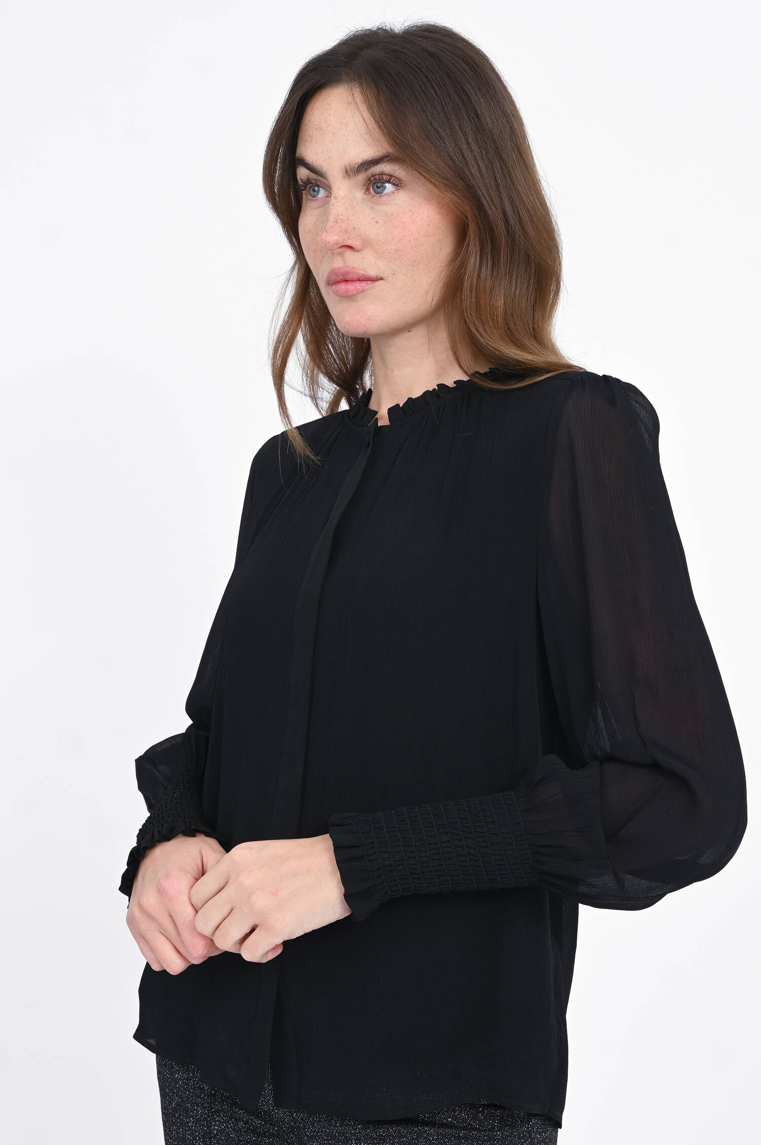 Viskose-Bluse mit Stehkragen in Black Viskose-Bluse mit Stehkragen in Black