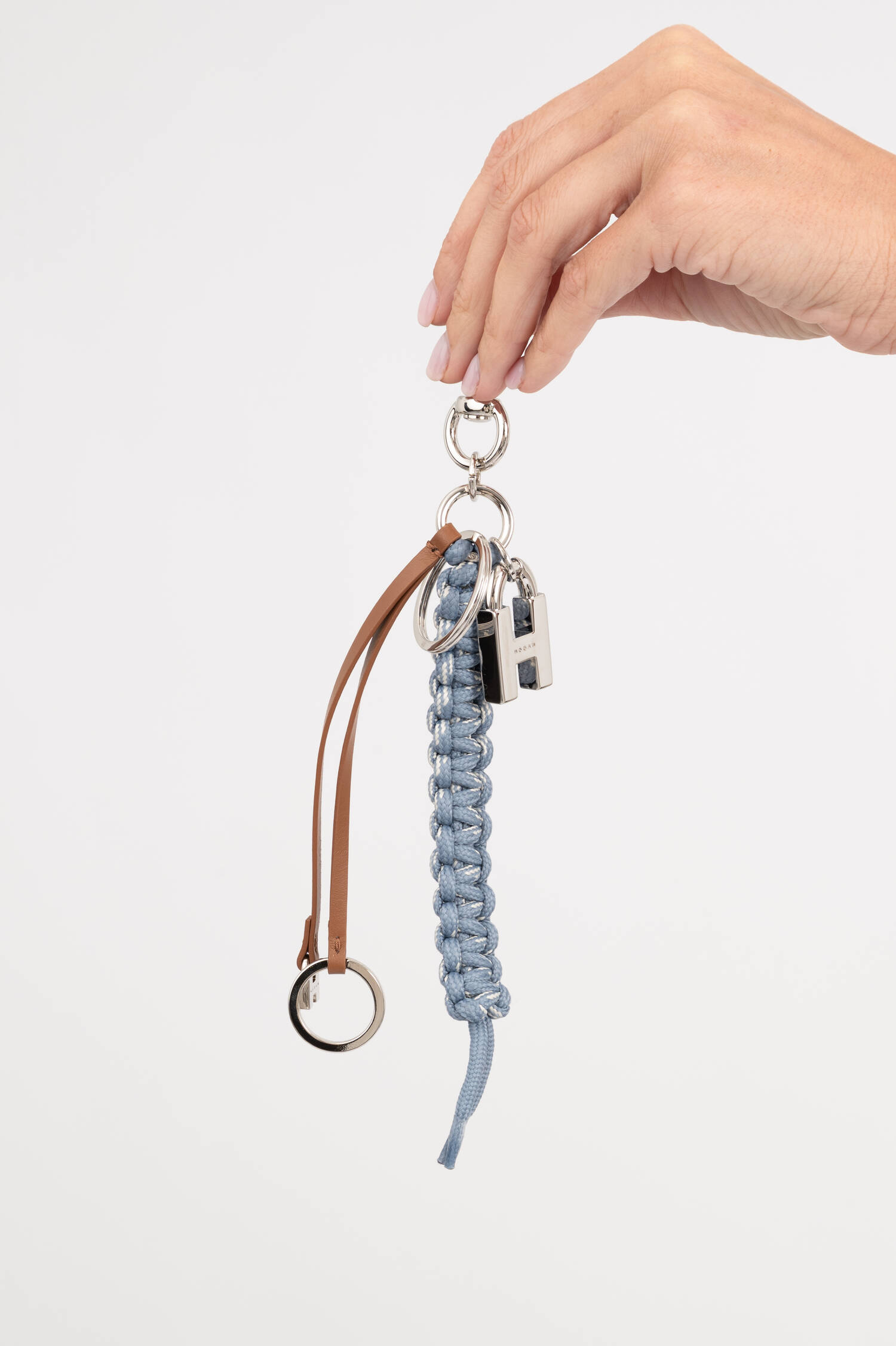 Geflochtener Kordel Taschenanhänger in Blau Geflochtener Kordel Taschenanhänger in Blau