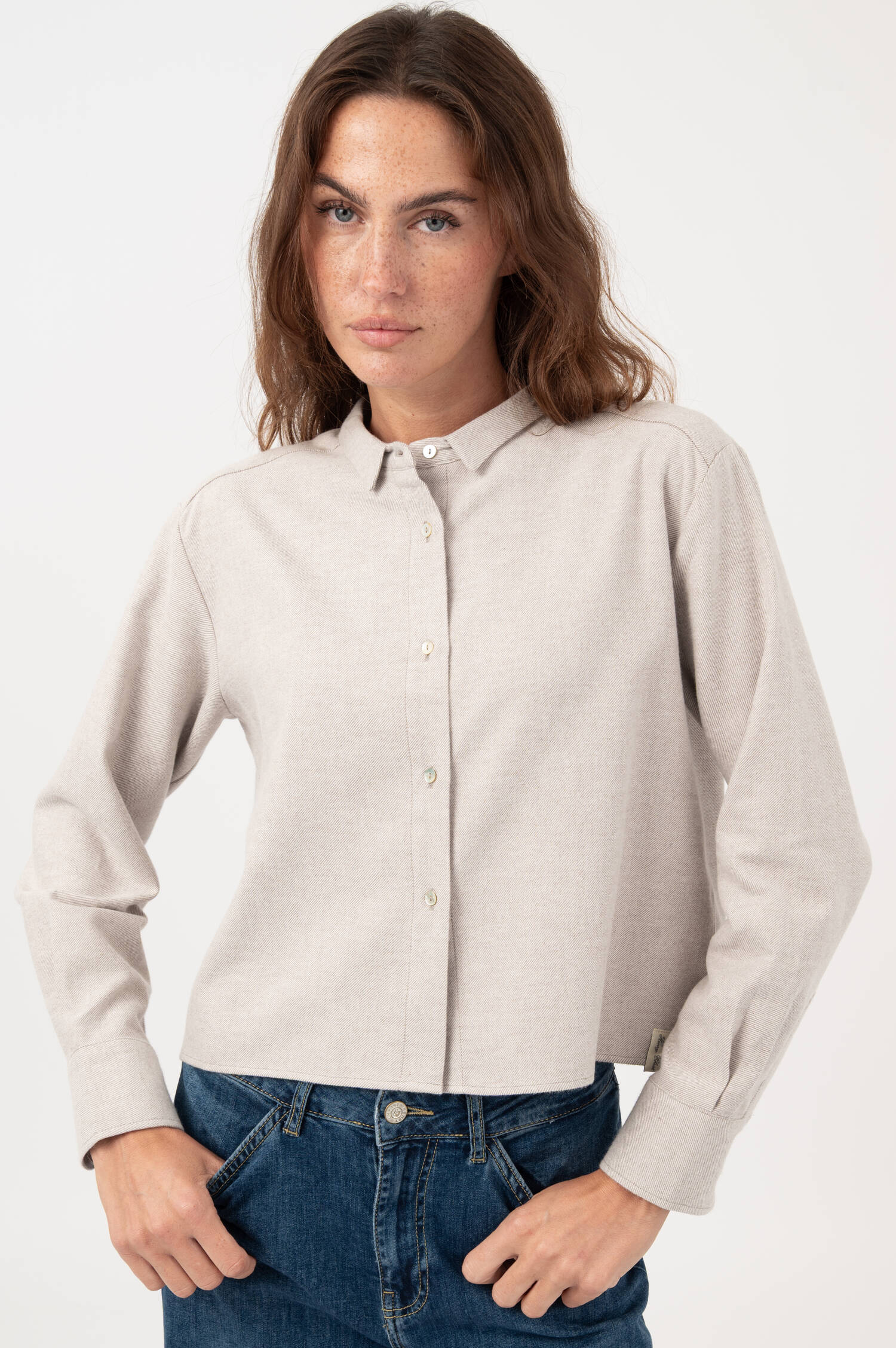 Cropped Bluse aus Baumwollflanell in Taupe Cropped Bluse aus Baumwollflanell in Taupe
