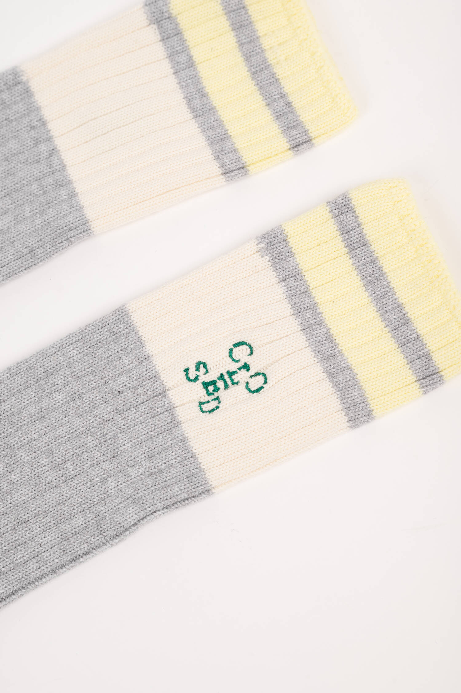 Ripp Socken in Grau/Gelb