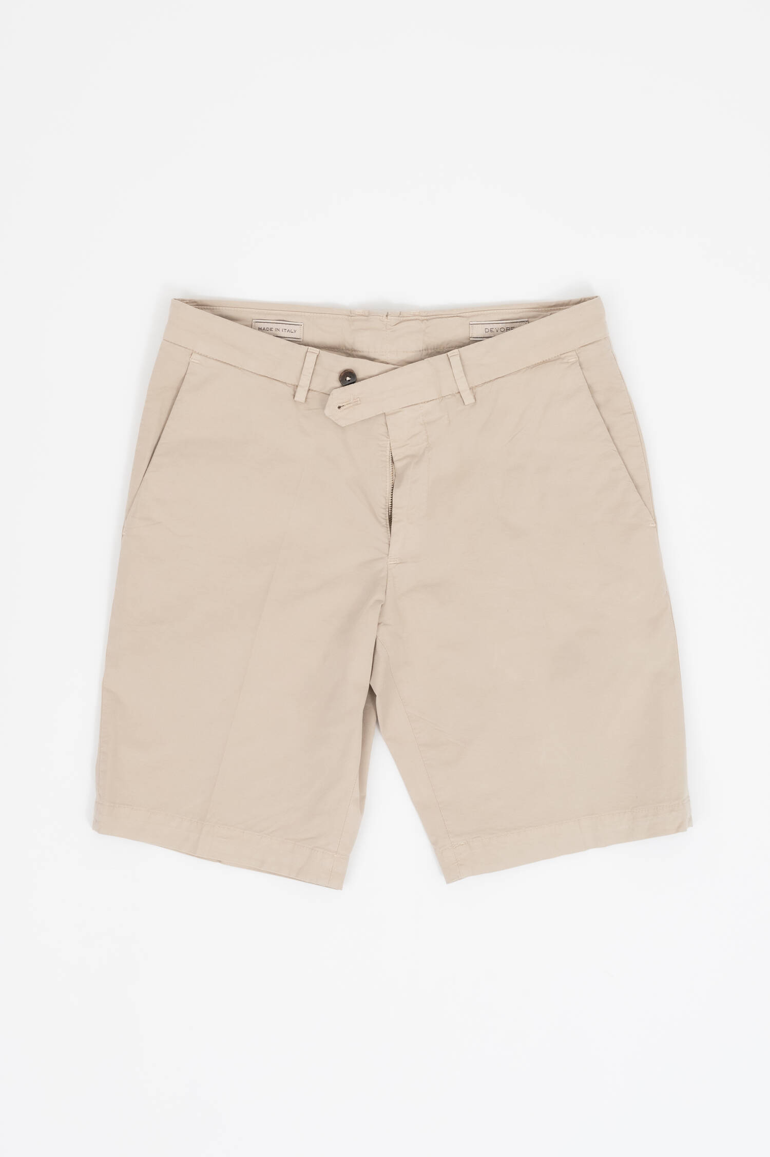 Bermuda Chino in Beige