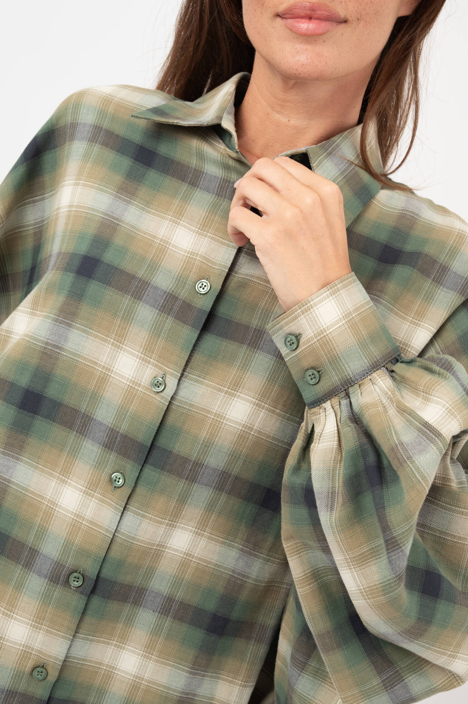 Karobluse mit Batwingarm in Grün Karobluse mit Batwingarm in Grün
