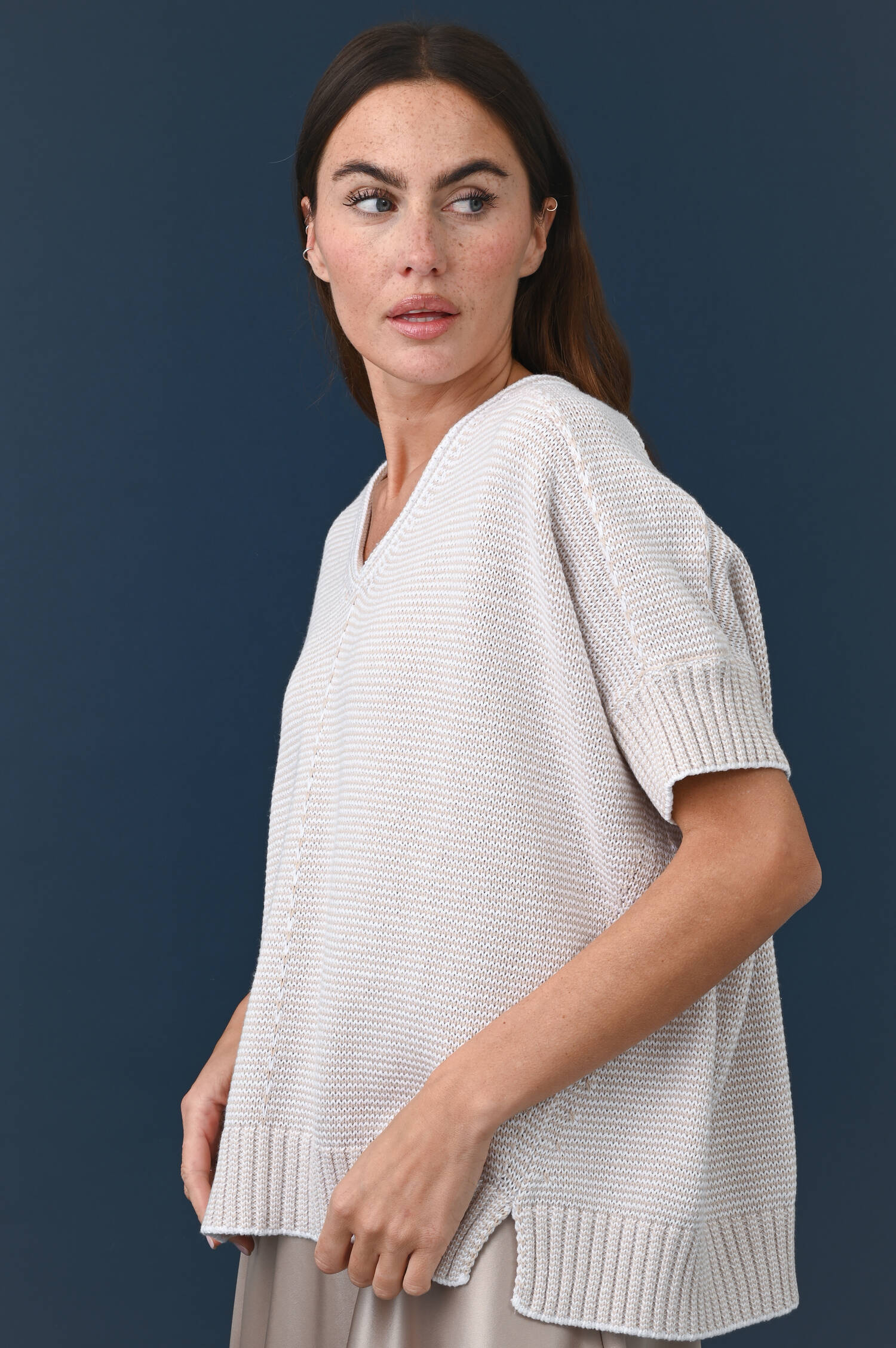 Kurzarmpullover mit Mouline Optik in Beige