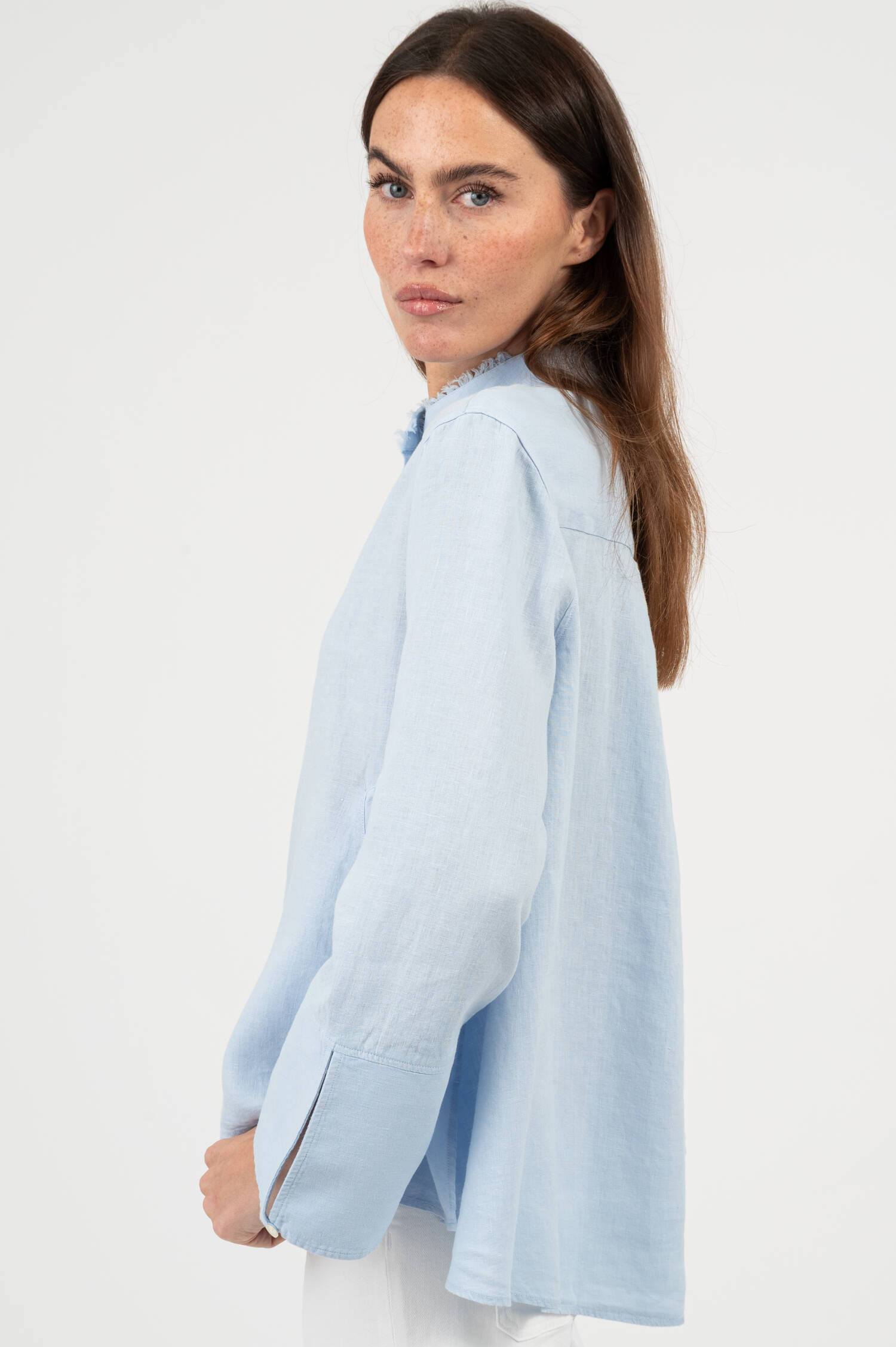 Leinenbluse in Hellblau