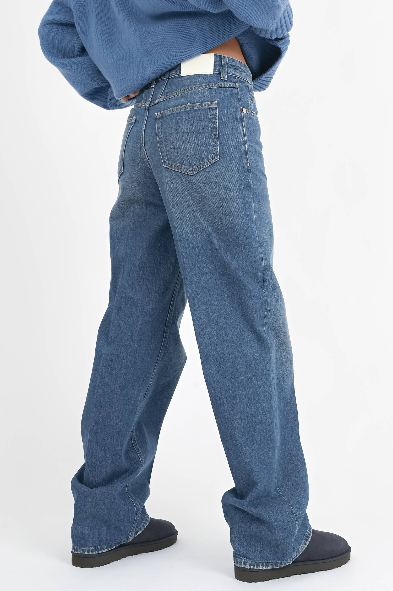 Jeans NIKKA in Mittelblau