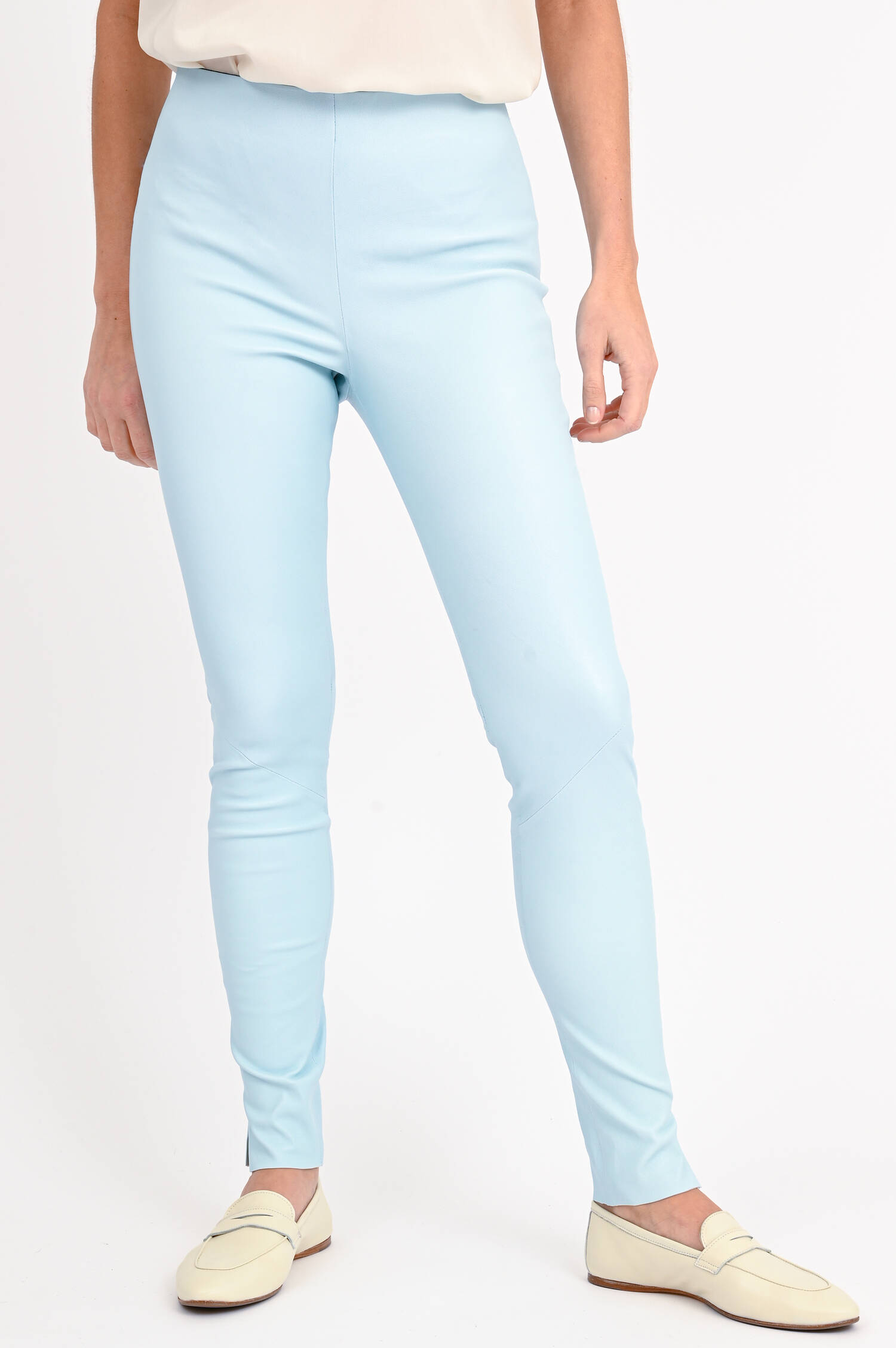 Slim Fit Hose aus Nappaleder in Hellblau