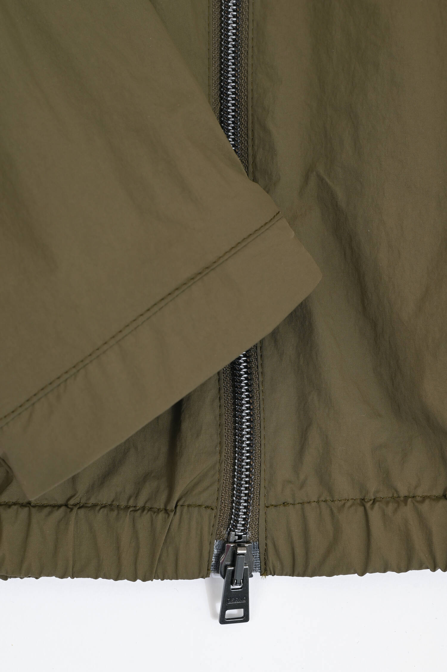 Leichte Jacke in Khaki