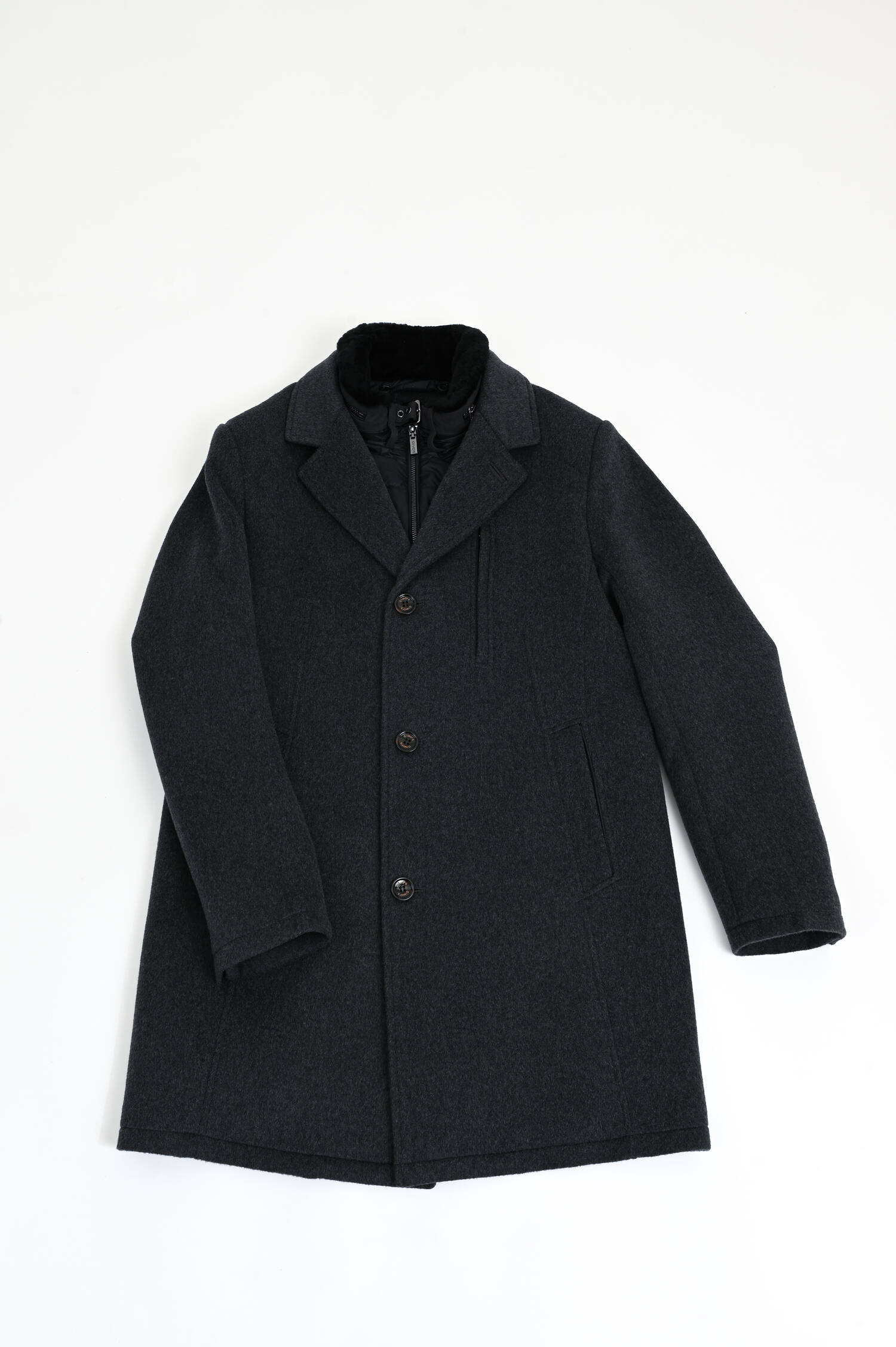 Mantel mit Stepp-Einsatz in Anthrazit Mantel mit Stepp-Einsatz in Anthrazit