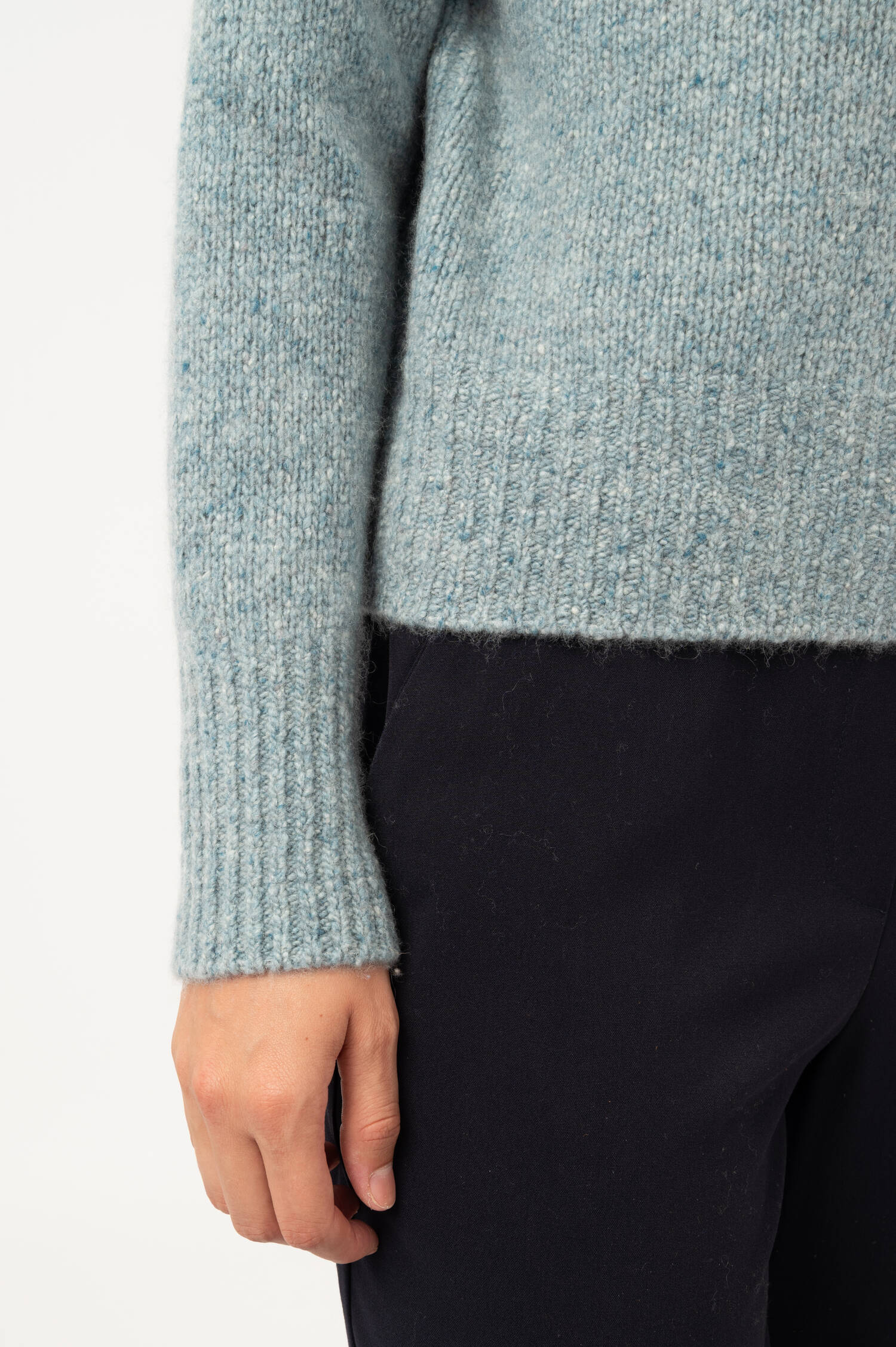 Cashmere-Pullover in Pastellblau meliert Cashmere-Pullover in Pastellblau meliert