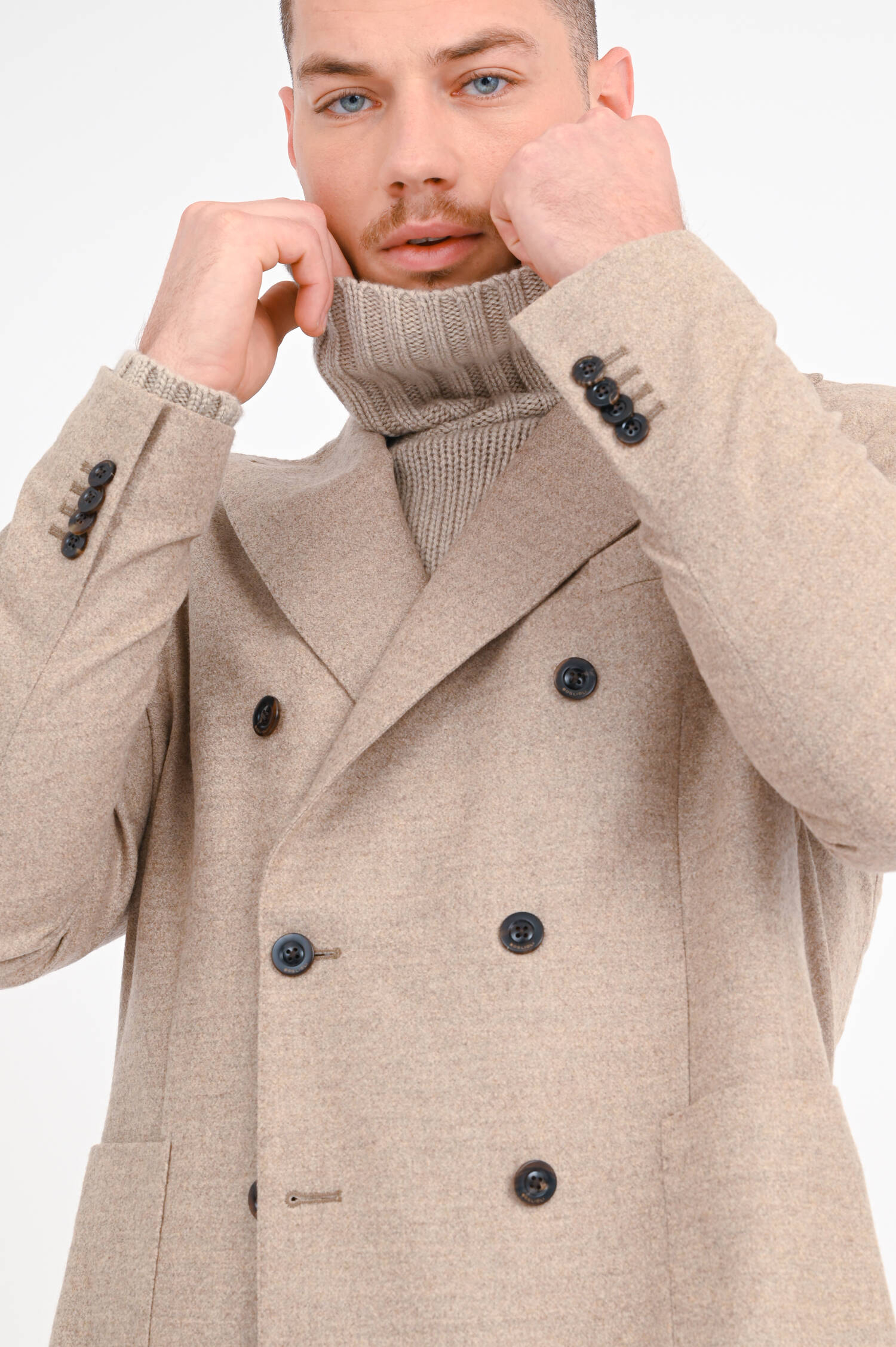 Sakko mit doppelter Knopfleiste in Beige Sakko mit doppelter Knopfleiste in Beige