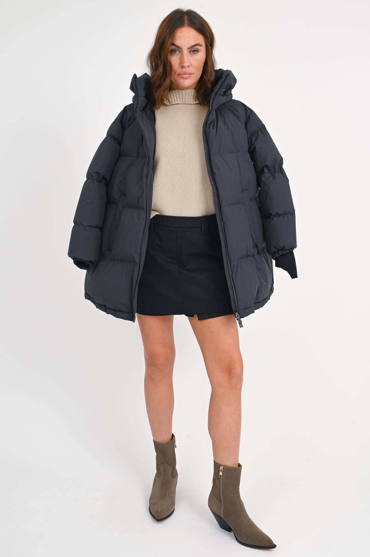 Hybrid Mini-Rock/Short in Dunkelblau