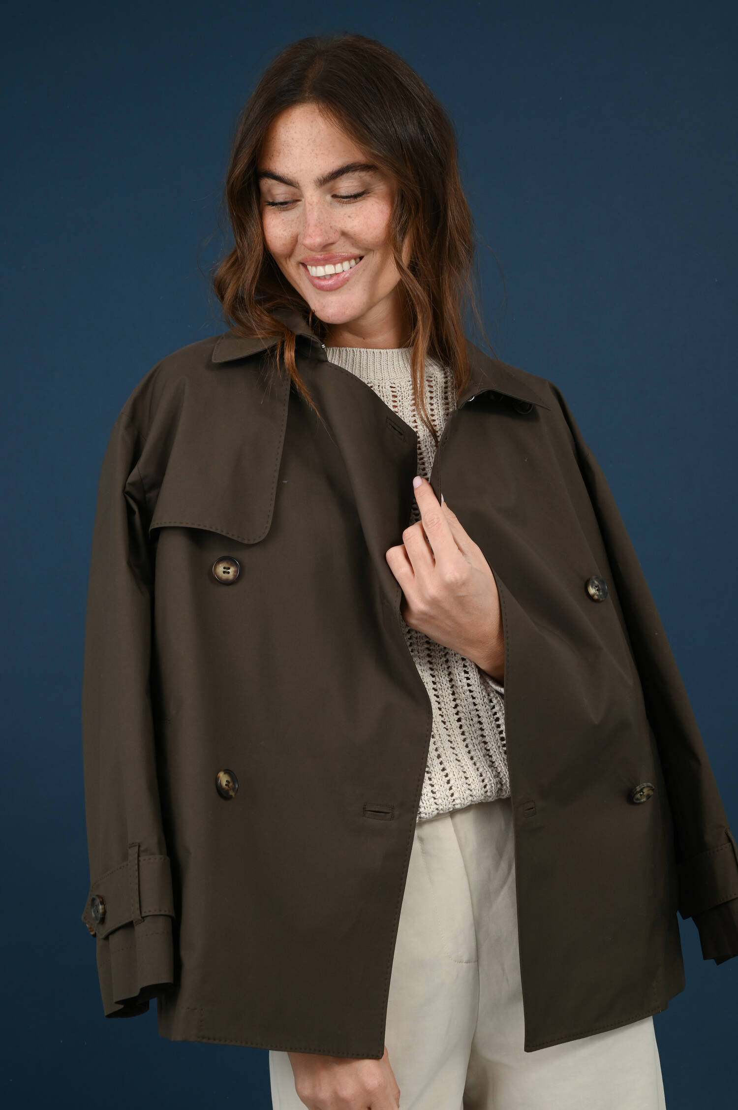 Kurzer Trenchcoat ZENO in Grün