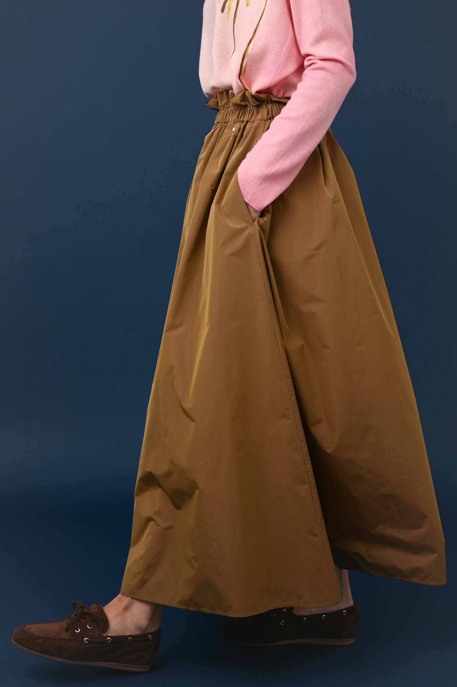 Midirock mit Rüschen am Bund in Camello