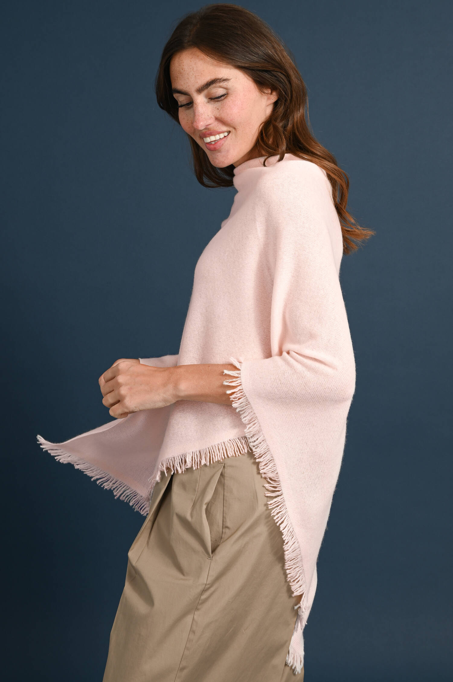 Poncho aus Cashmere in Rosé