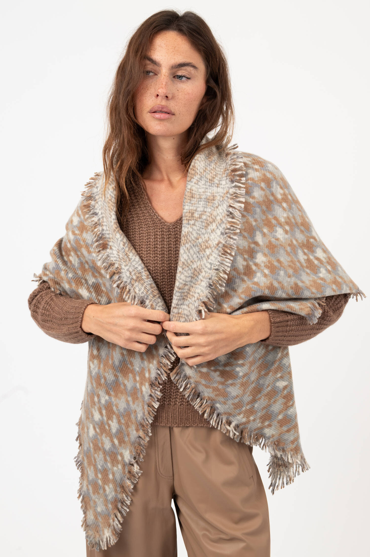 Cashmere-Schal mit Print in Blau/Braun