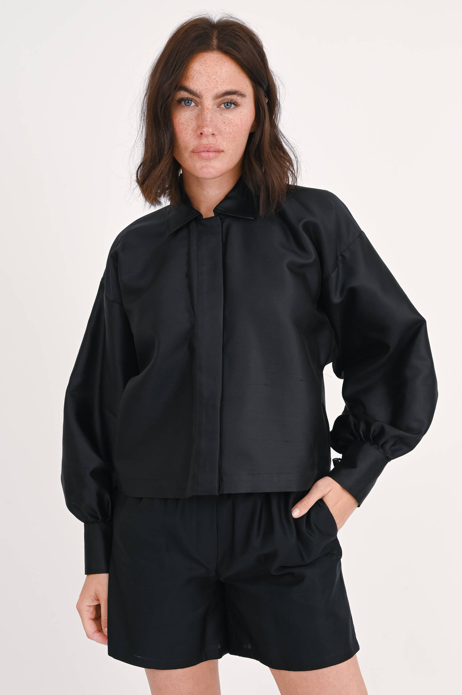 Hemdbluse CALLAS mit Blende in Schwarz Hemdbluse CALLAS mit Blende in Schwarz