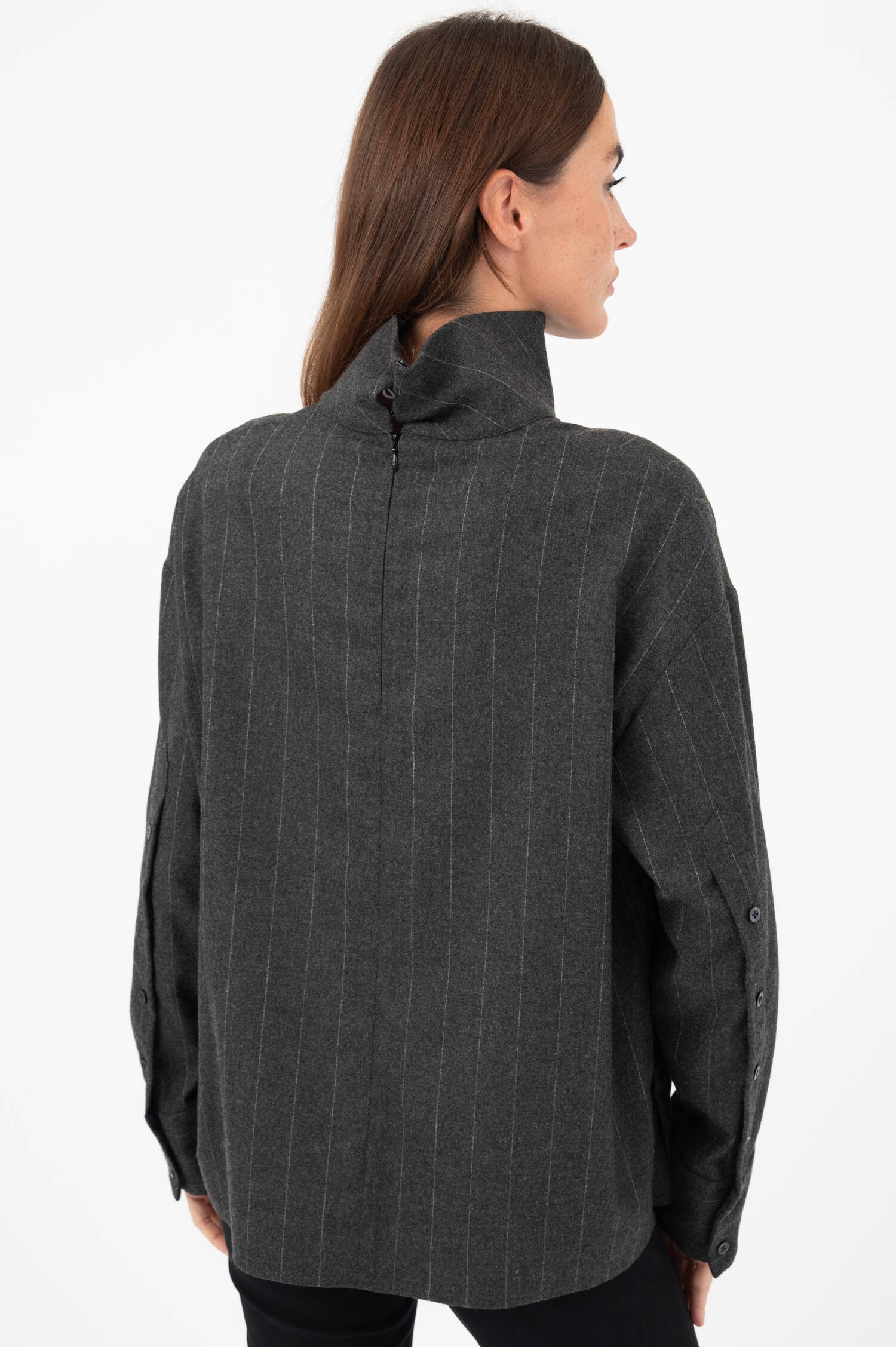 Pullover mit Pinstreifen in Dunkelgrau Pullover mit Pinstreifen in Dunkelgrau