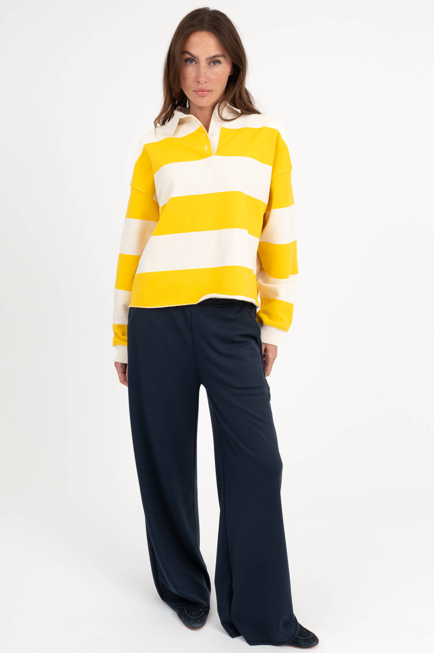 Polosweater in Ecru/Gelb gestreift