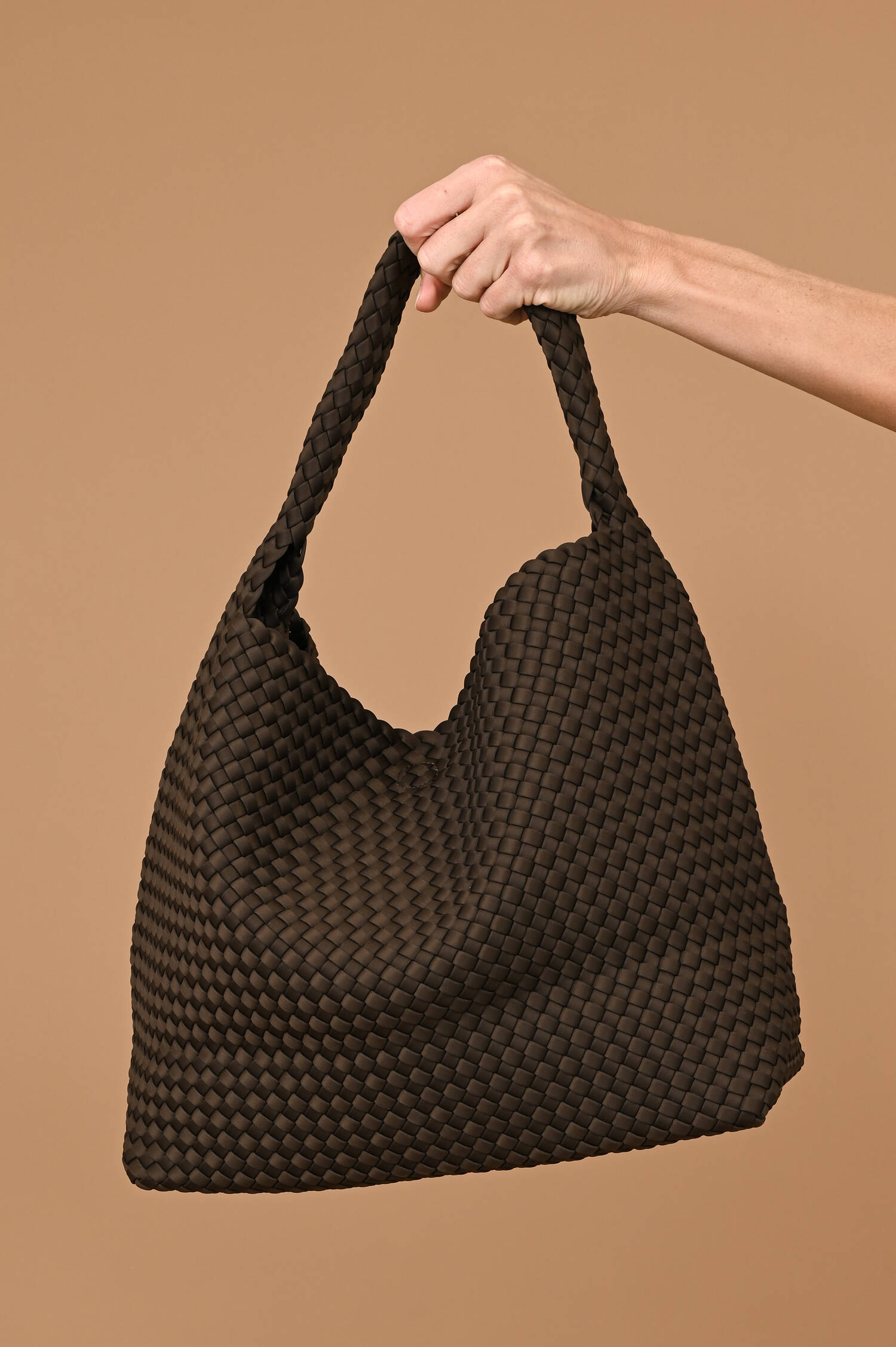 Neopren Bucket Bag in Espresso Braun