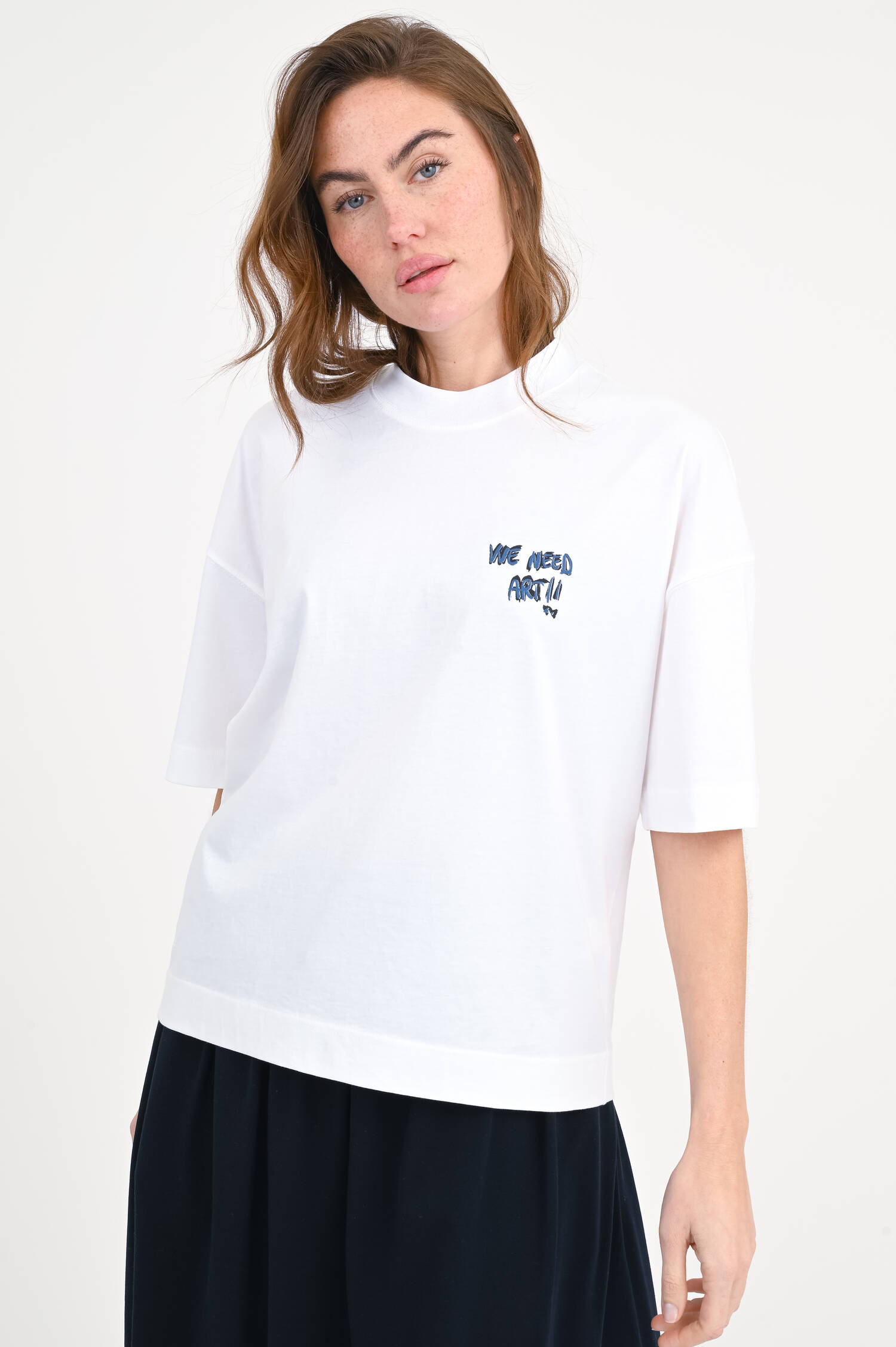 Baumwoll-Shirt mit XXL-Backprint in Weiß