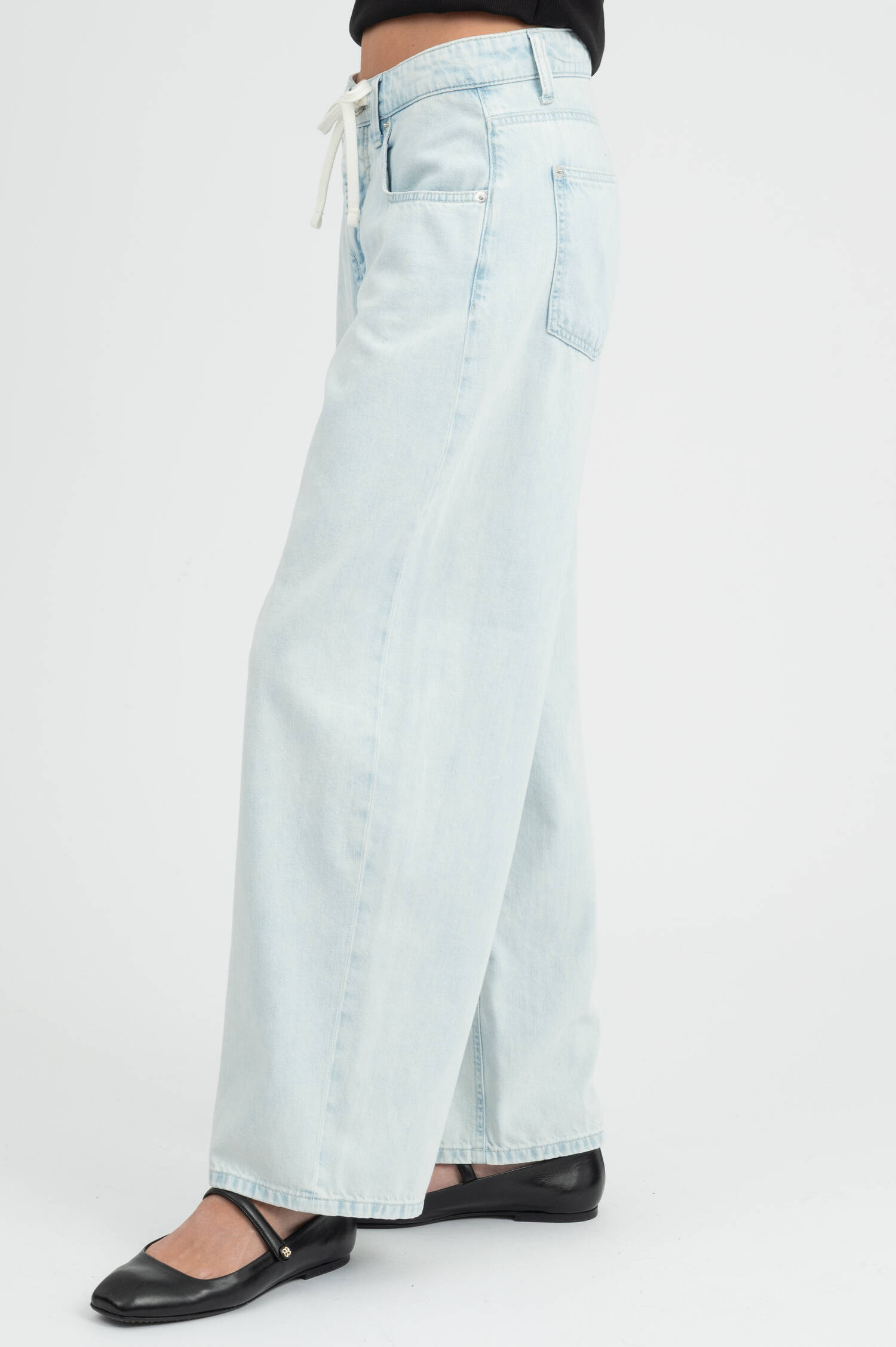 Baggy Jeans in Frosted-Fade-Blue