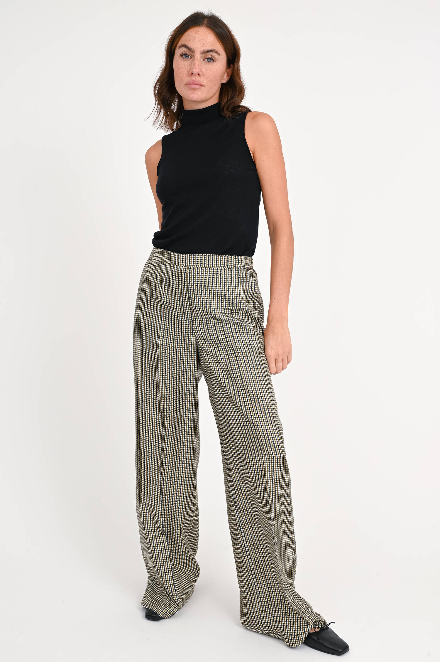 Seidenhose mit Karomuster in Oliv/Schwarz/Weiß