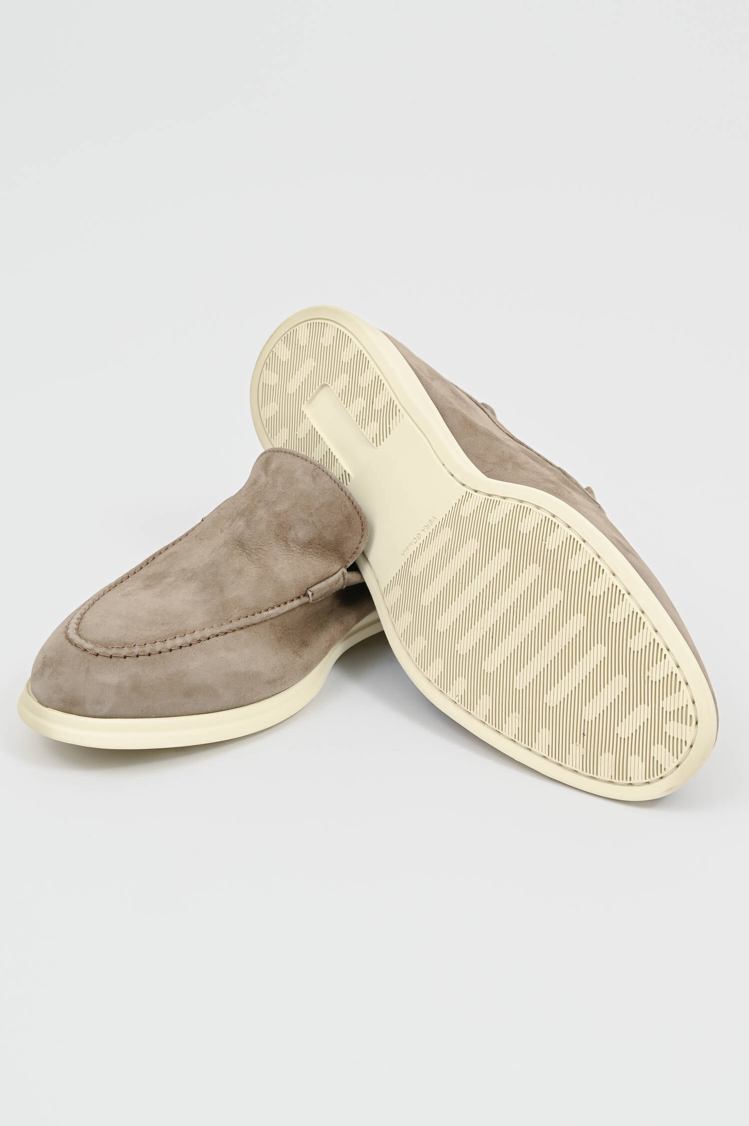 Veloursleder Loafer in Taupe