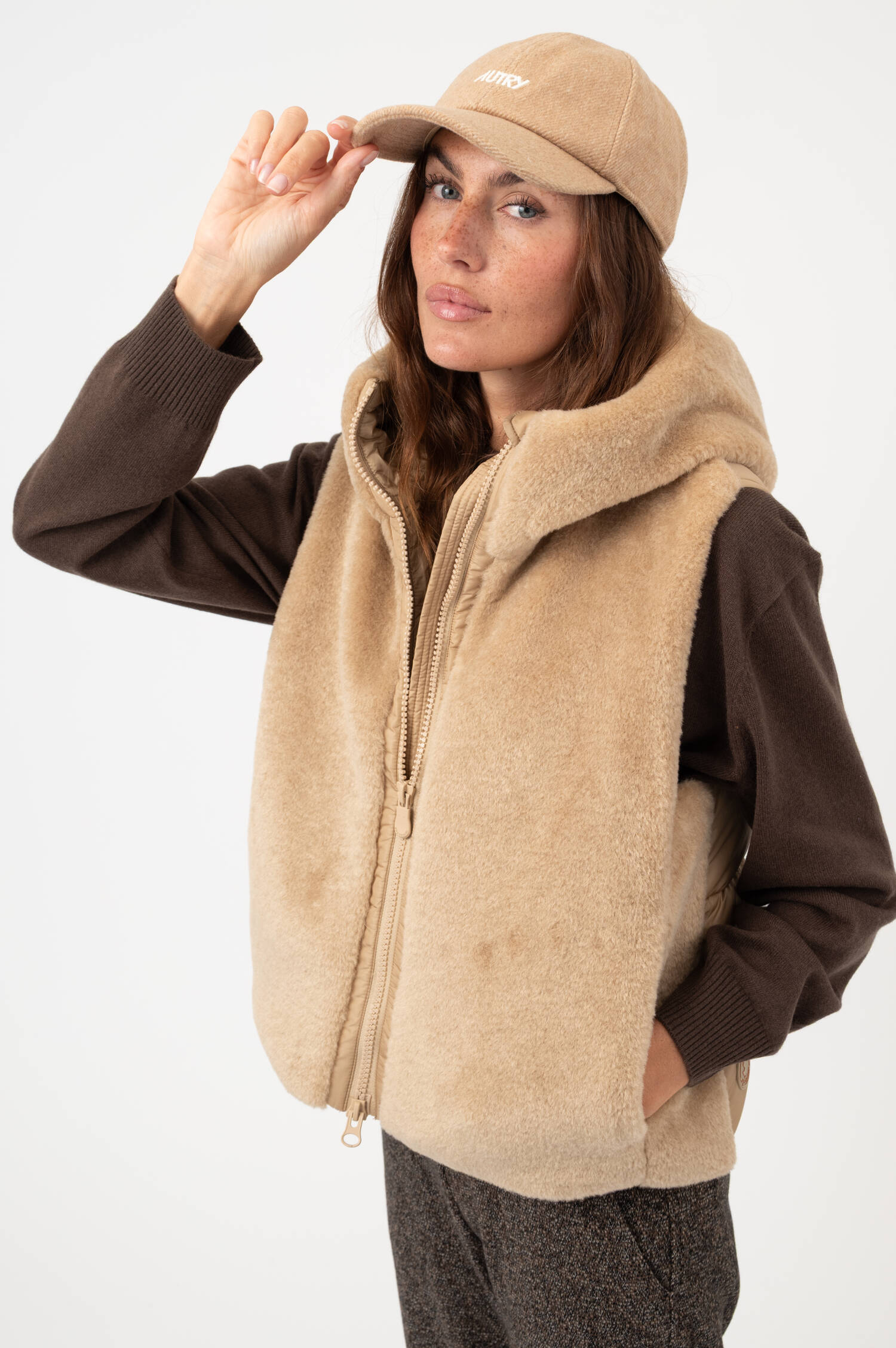Plüsch-Gilet CASSANDRA in Beige