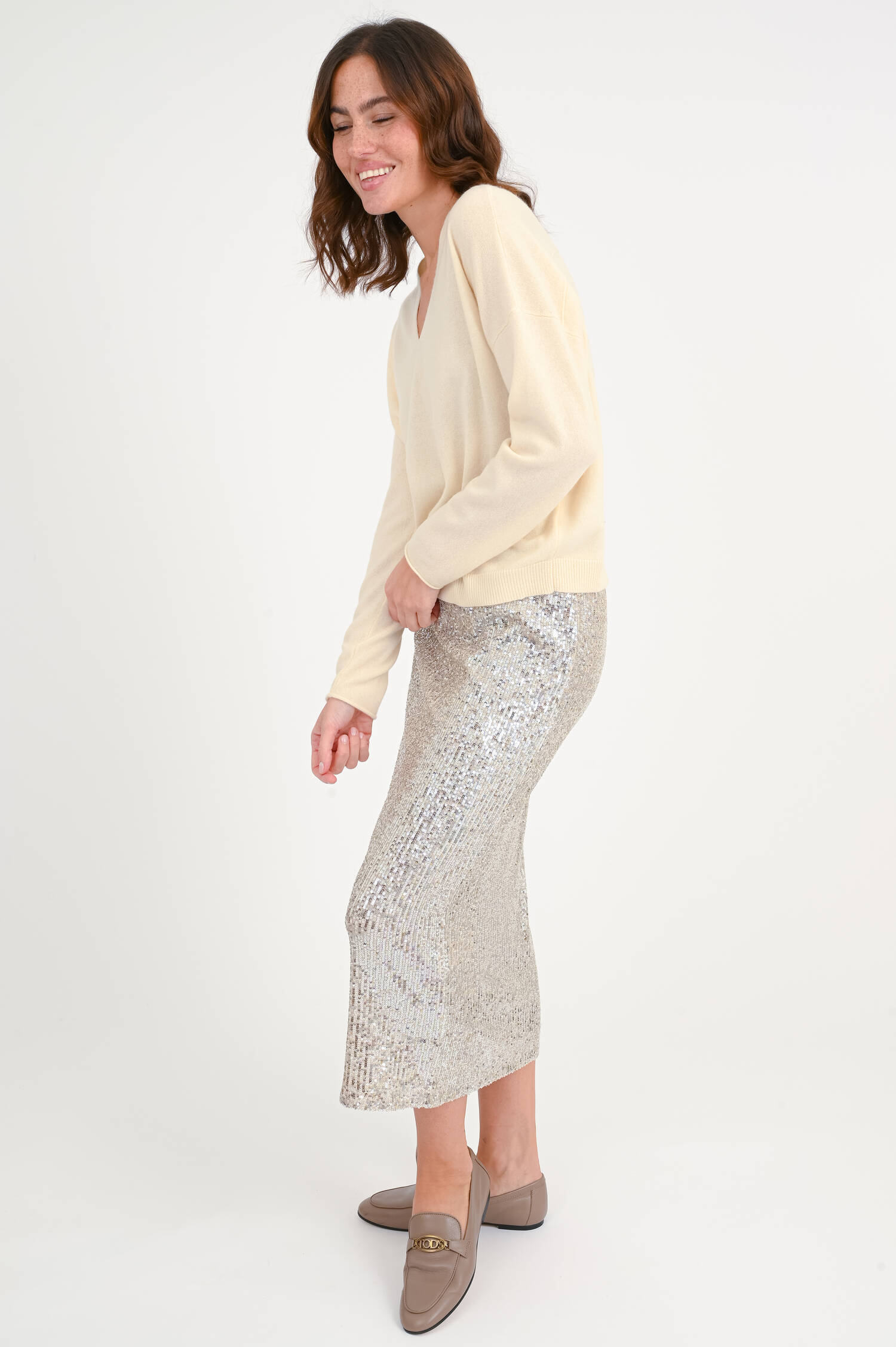 Cashmere-Pullover mit V-Ausschnitt in Vanille Cashmere-Pullover mit V-Ausschnitt in Vanille