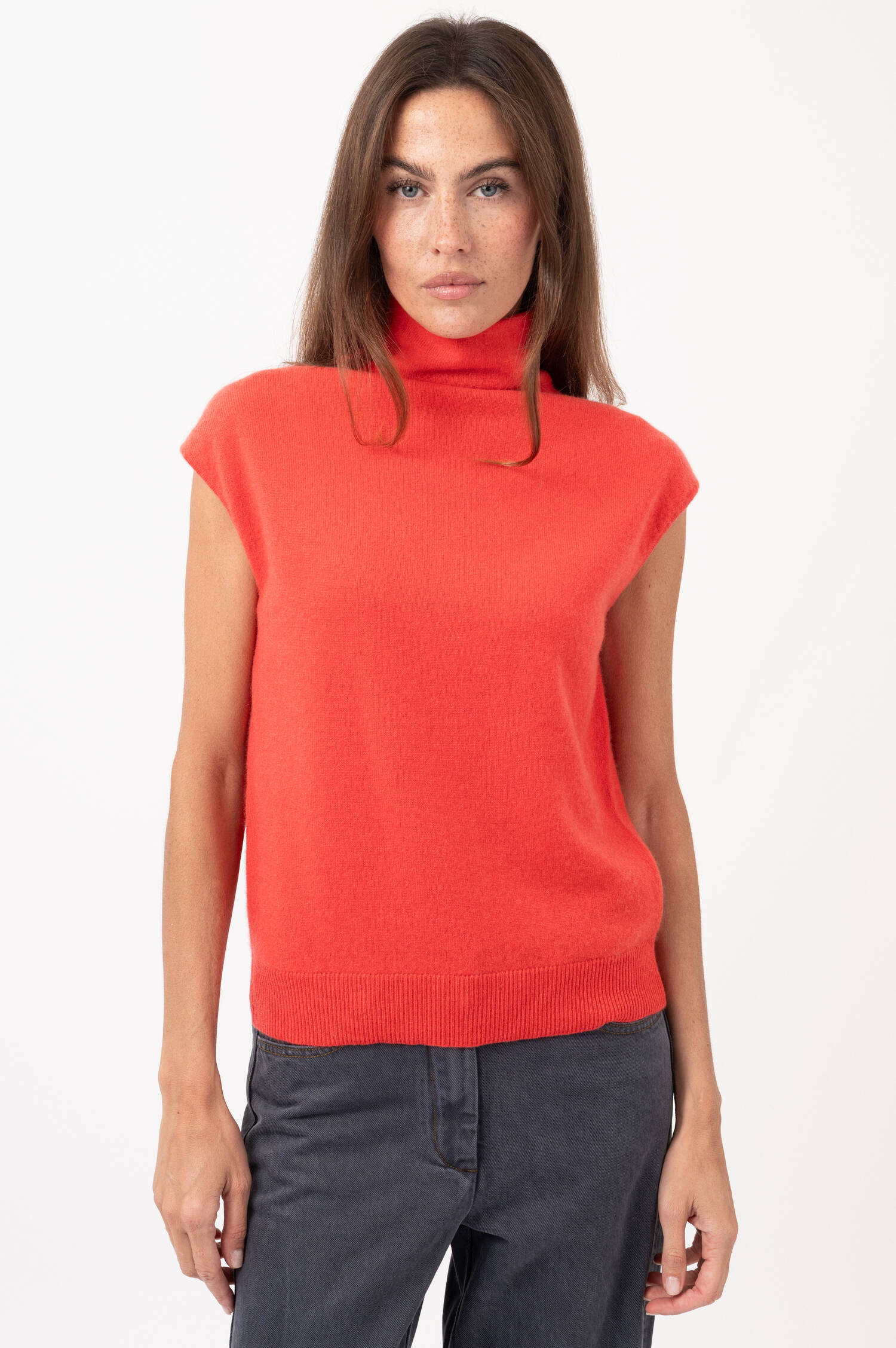 Cashmere-Pullunder mit Stehkragen in Pastellrot