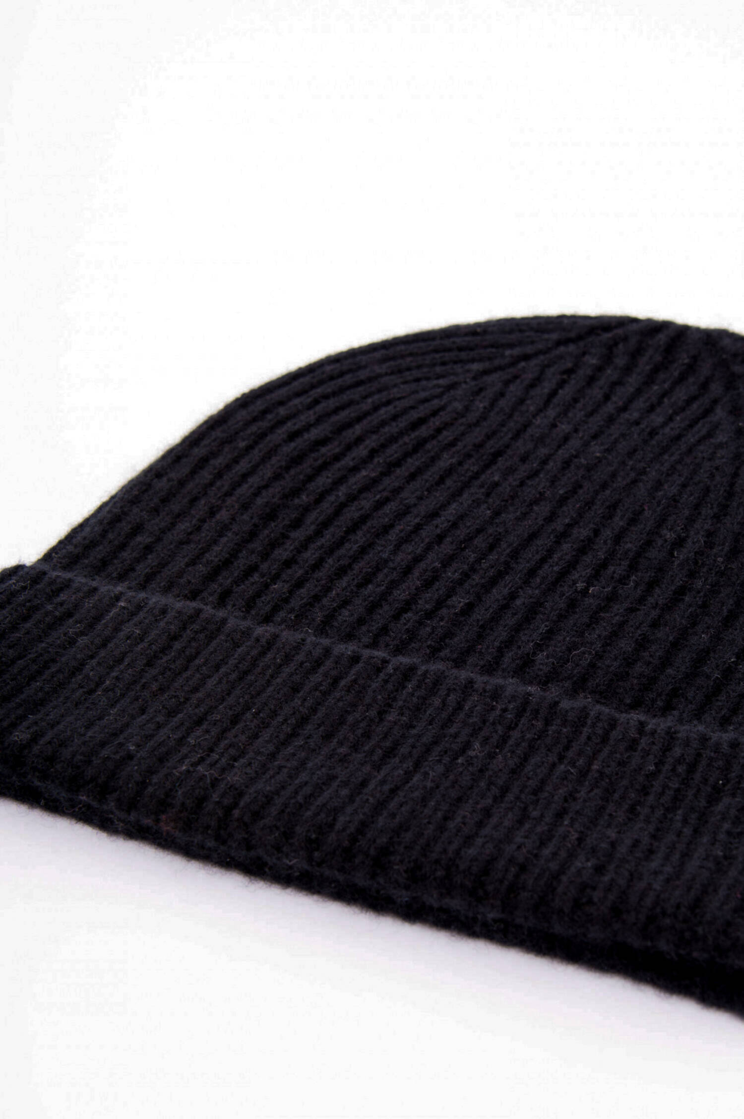 Kaschmir Rippstrick-Mütze in Schwarz